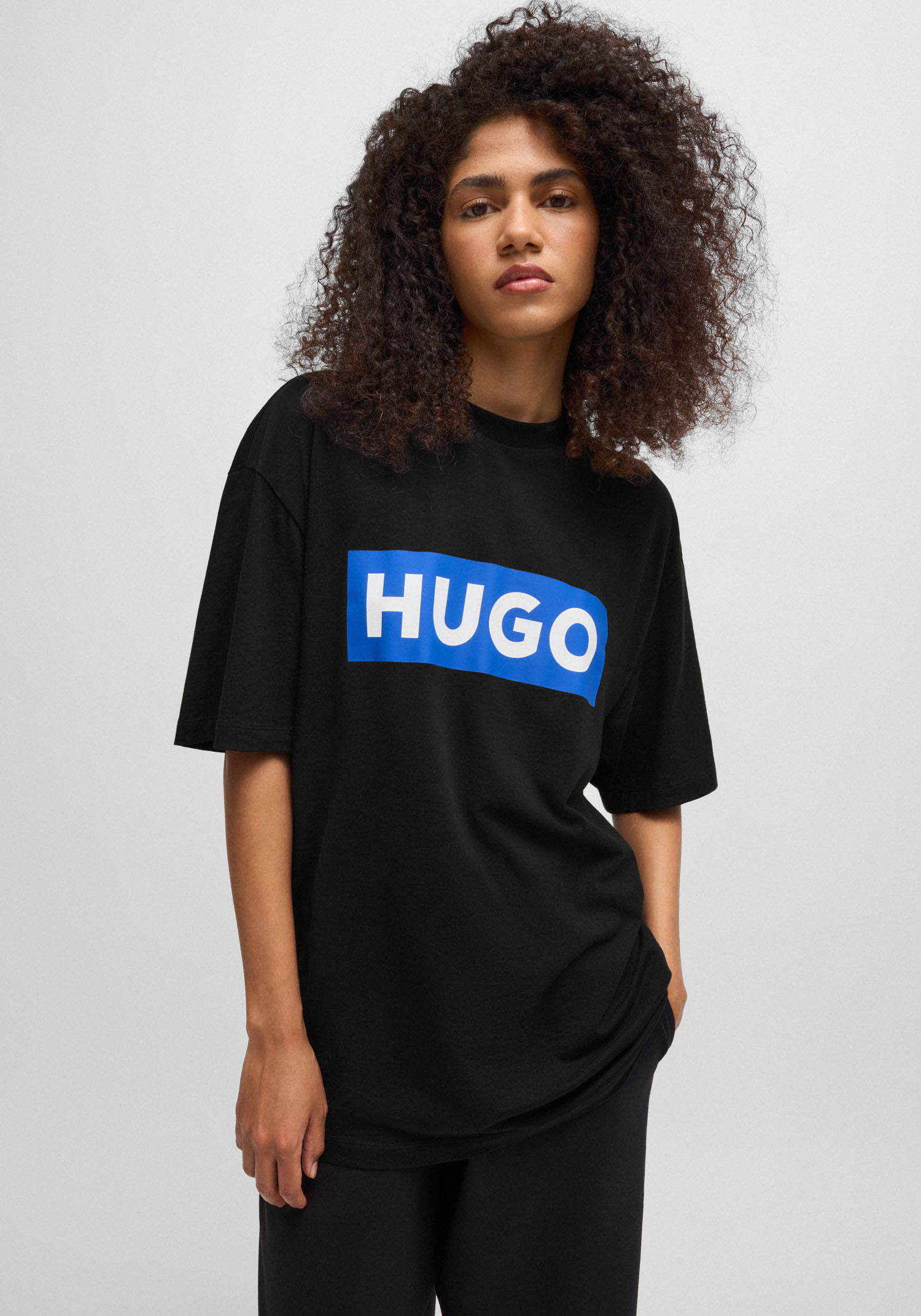 HUGO Blue T-Shirt »Nico«, mit grossem Logo-Print, Unisex HUGO Blue T-Shirt »Nico«, mit grossem Logo-Print, Unisex von HUGO Blue