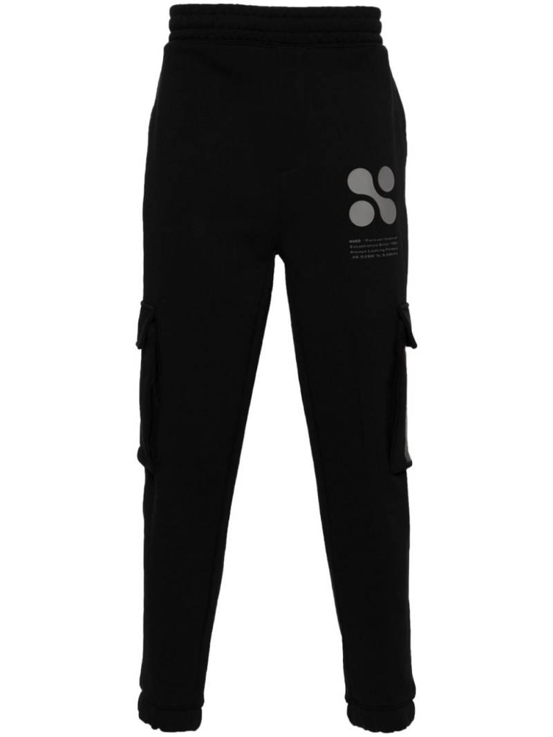 HUGO logo-print cargo pants - Black von HUGO