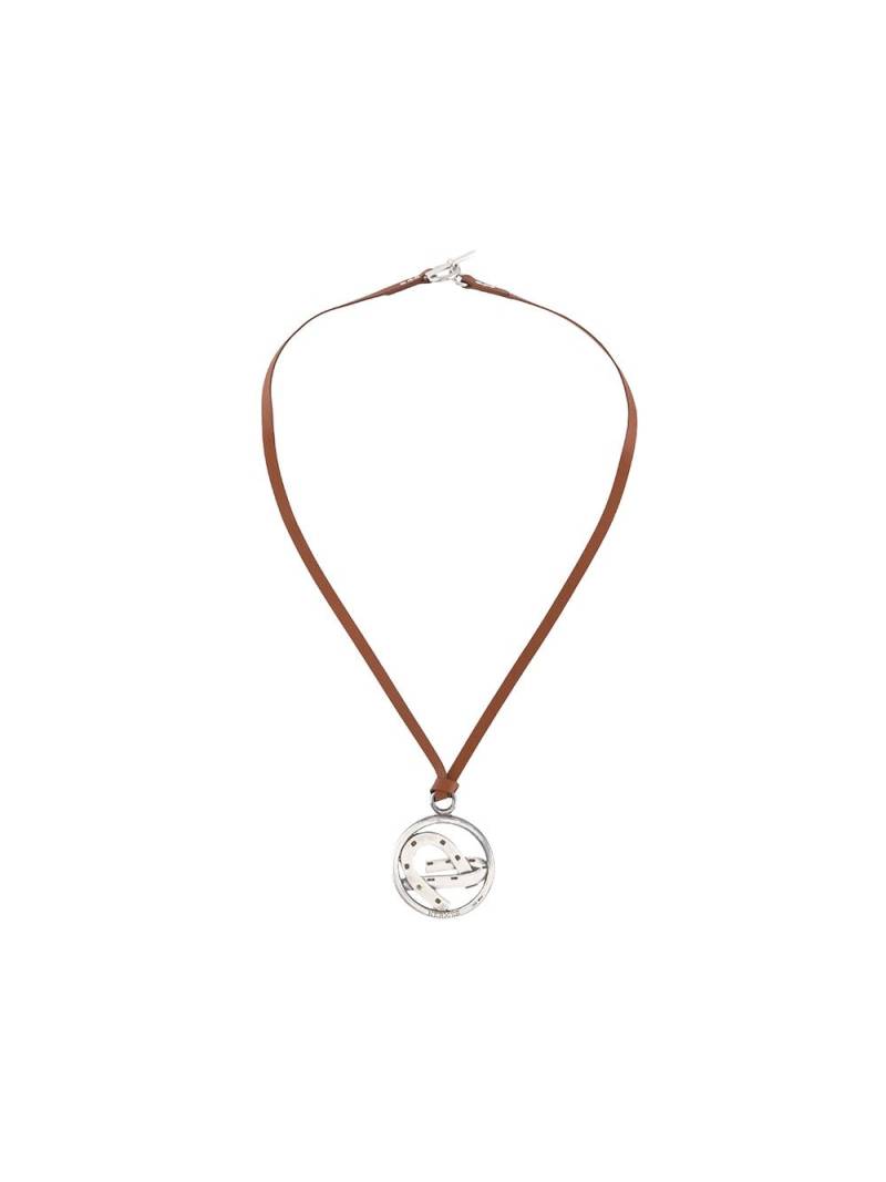 Hermès Pre-Owned 1990s circle pendant necklace - Brown von Hermès Pre-Owned