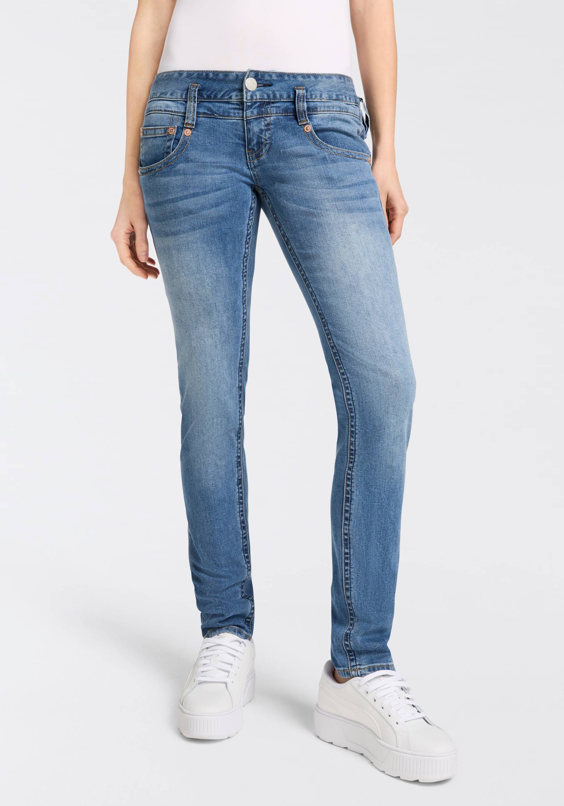 Herrlicher Slim-fit-Jeans »Pitch Slim Organic Denim«, mit asymmetrischen Taschen hinten Herrlicher Slim-fit-Jeans »Pitch Slim Organic Denim«, mit asymmetrischen Taschen hinten von Herrlicher