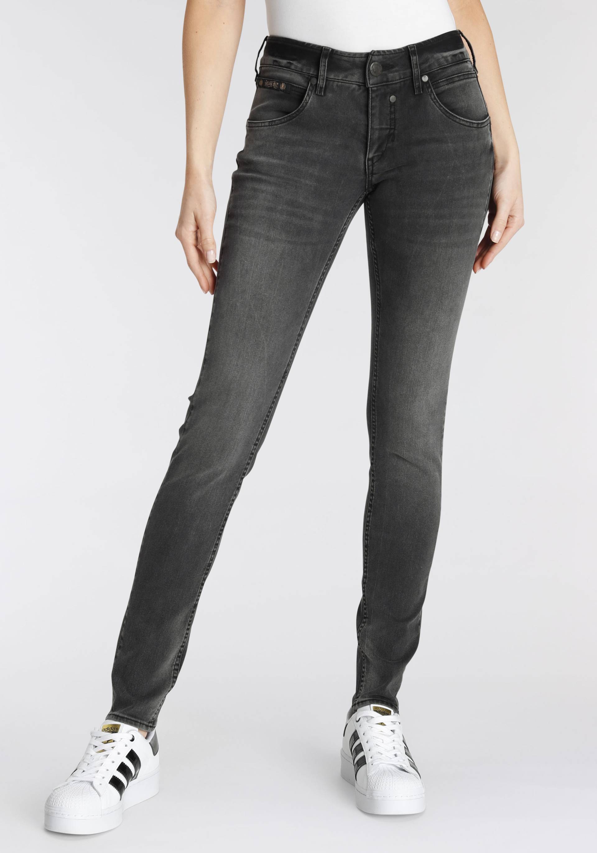 Herrlicher Slim-fit-Jeans »TOUCH«, mit verzierten Gesässtaschen von Herrlicher
