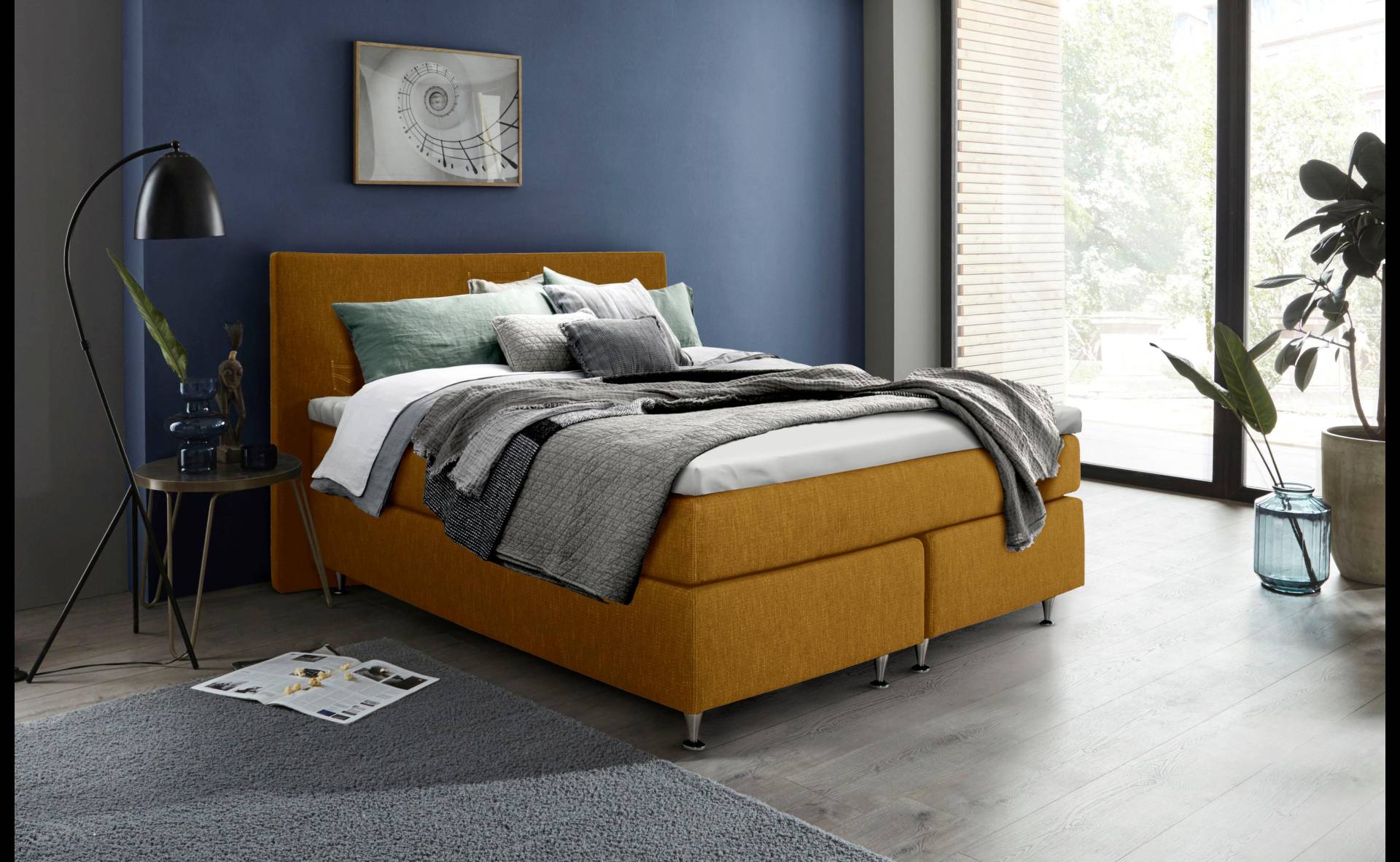 INOSIGN Boxspringbett »Zahara«, inkl. Topper, besonderes Highlight: aufgenähten Jeanstaschen - Optik von INOSIGN