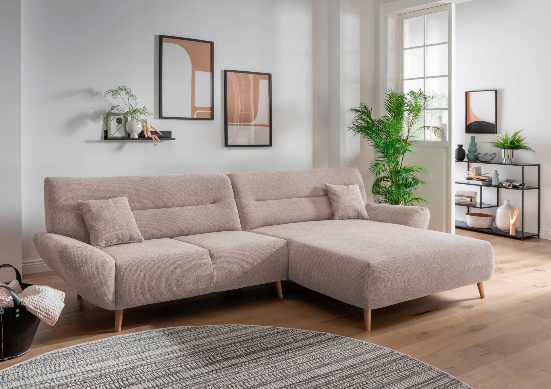 INOSIGN Ecksofa »Drago, elegant und zeitlos, komfortabel, Holzfuss, L-Form«, frei im Raum stellbar, inkl. 2 Zierkissen von INOSIGN