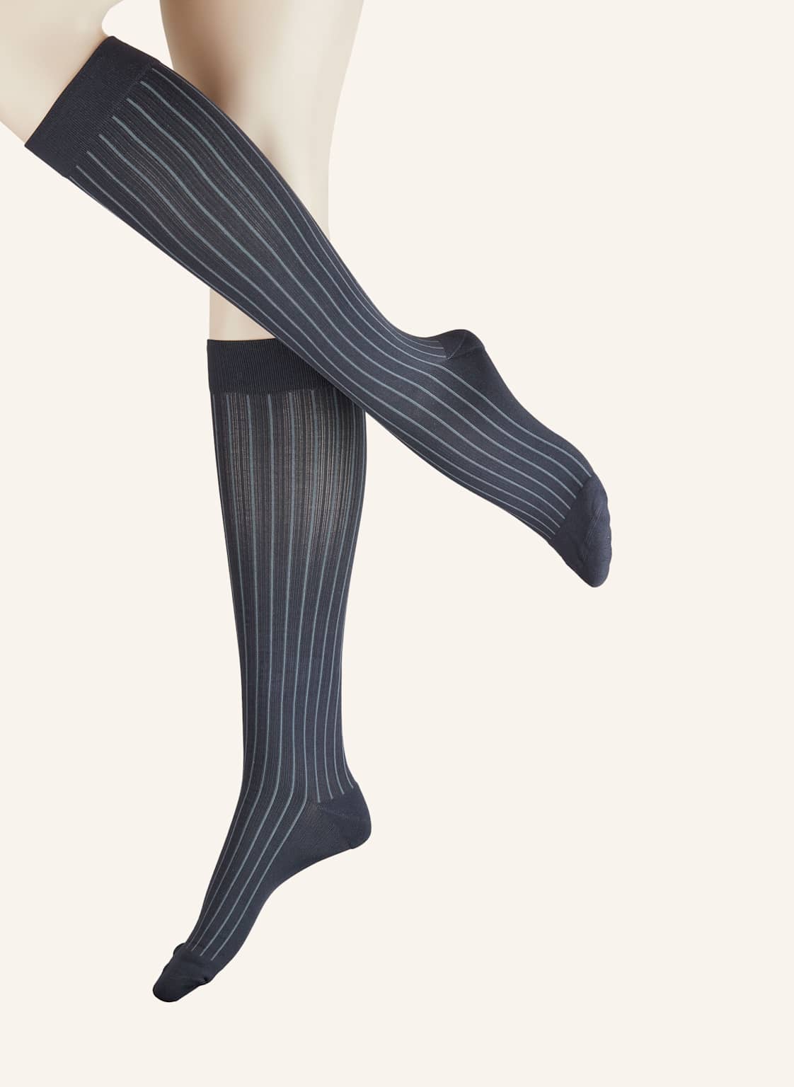 Item m6 Kniestrümpfe Allday Freedom Soft Compression grau Item m6 Kniestrümpfe Allday Freedom Soft Compression grau von ITEM m6