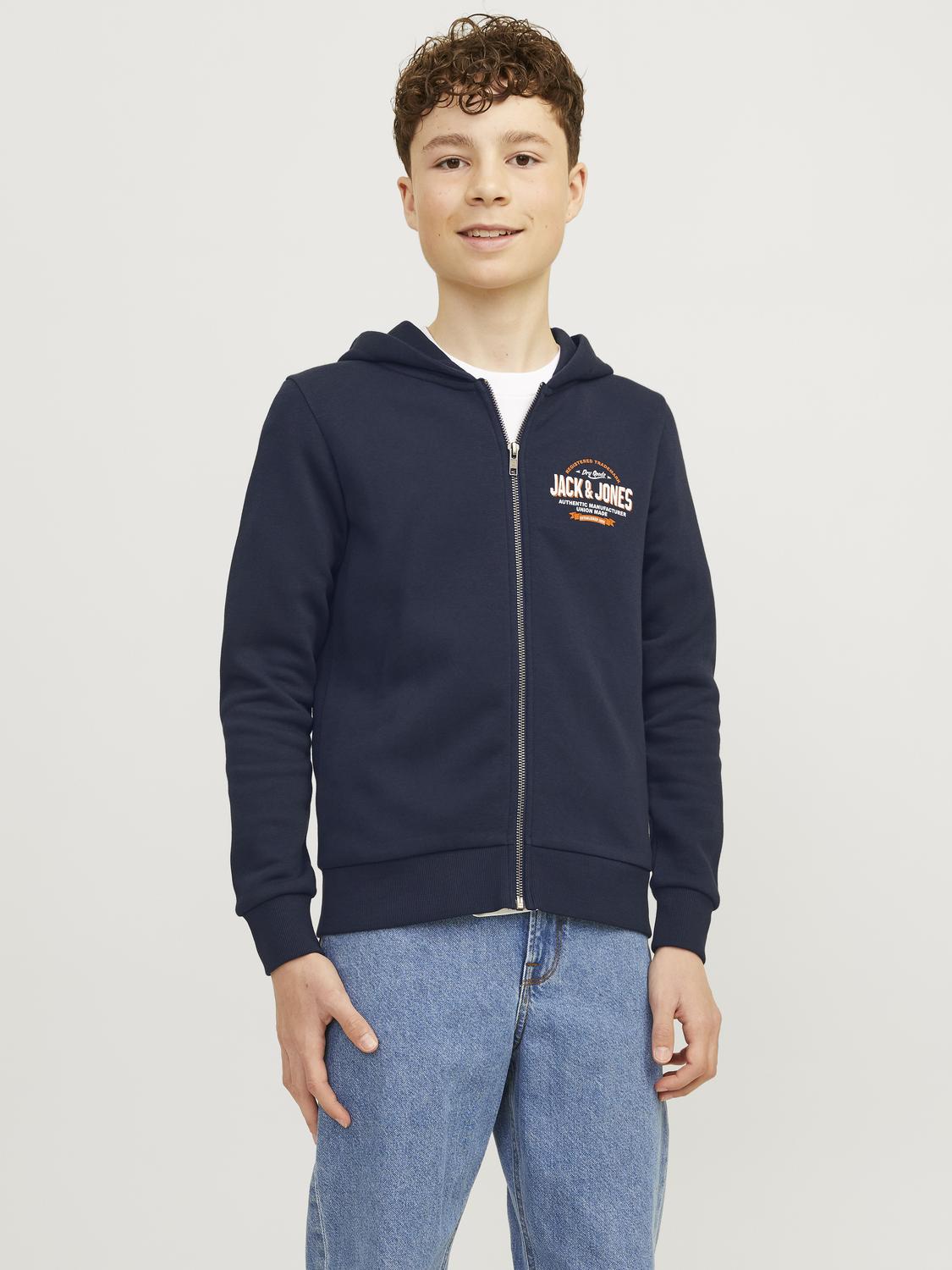 Jack & Jones Junior Kapuzensweatjacke »JJELOGO SWEAT ZIP HOOD 2C 24/25 NOOS JNR« Jack & Jones Junior Kapuzensweatjacke »JJELOGO SWEAT ZIP HOOD 2C 24/25 NOOS JNR« von Jack & Jones Junior