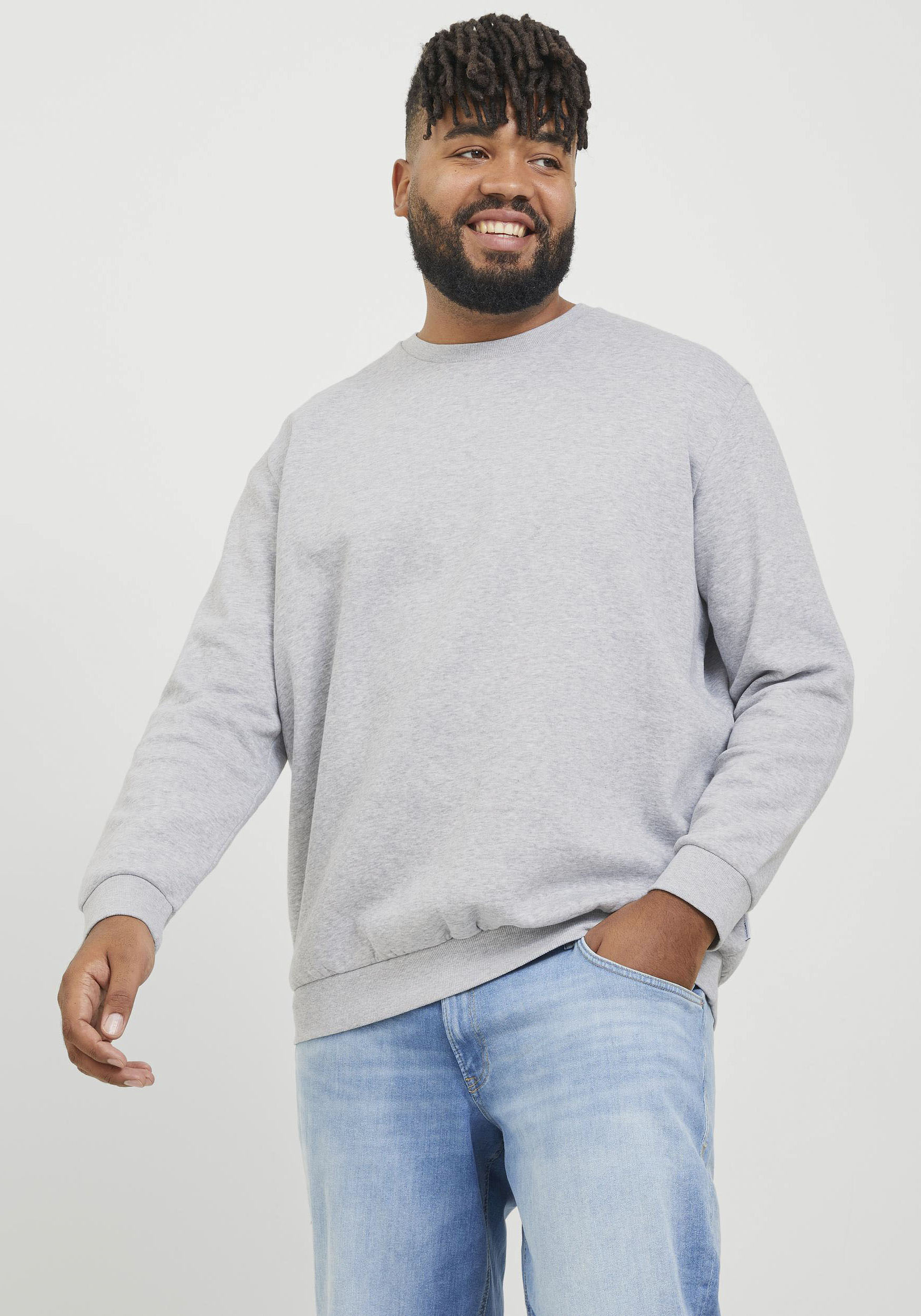 Jack & Jones PlusSize Sweatshirt »JJEBRADLEY SWEAT CREW NOOS PLS« von Jack & Jones PlusSize