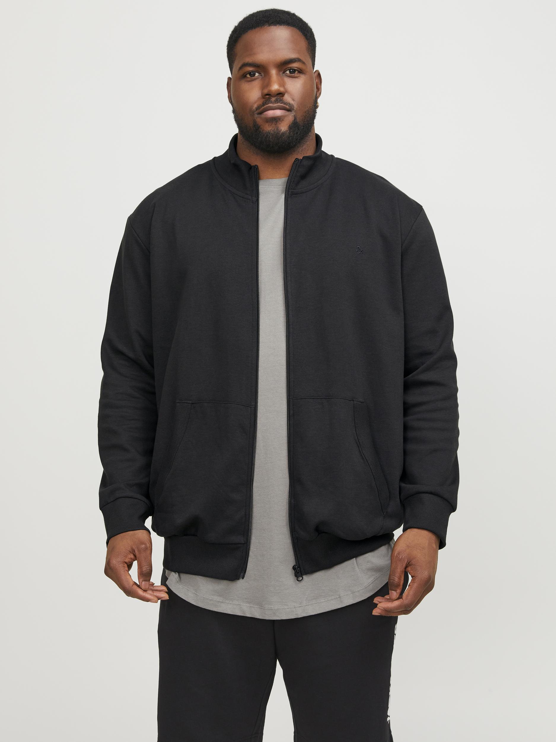 Jack & Jones PlusSize Sweatshirt »JJEPAULOS SWEAT ZIP NOOS PLS« Jack & Jones PlusSize Sweatshirt »JJEPAULOS SWEAT ZIP NOOS PLS« von Jack & Jones PlusSize