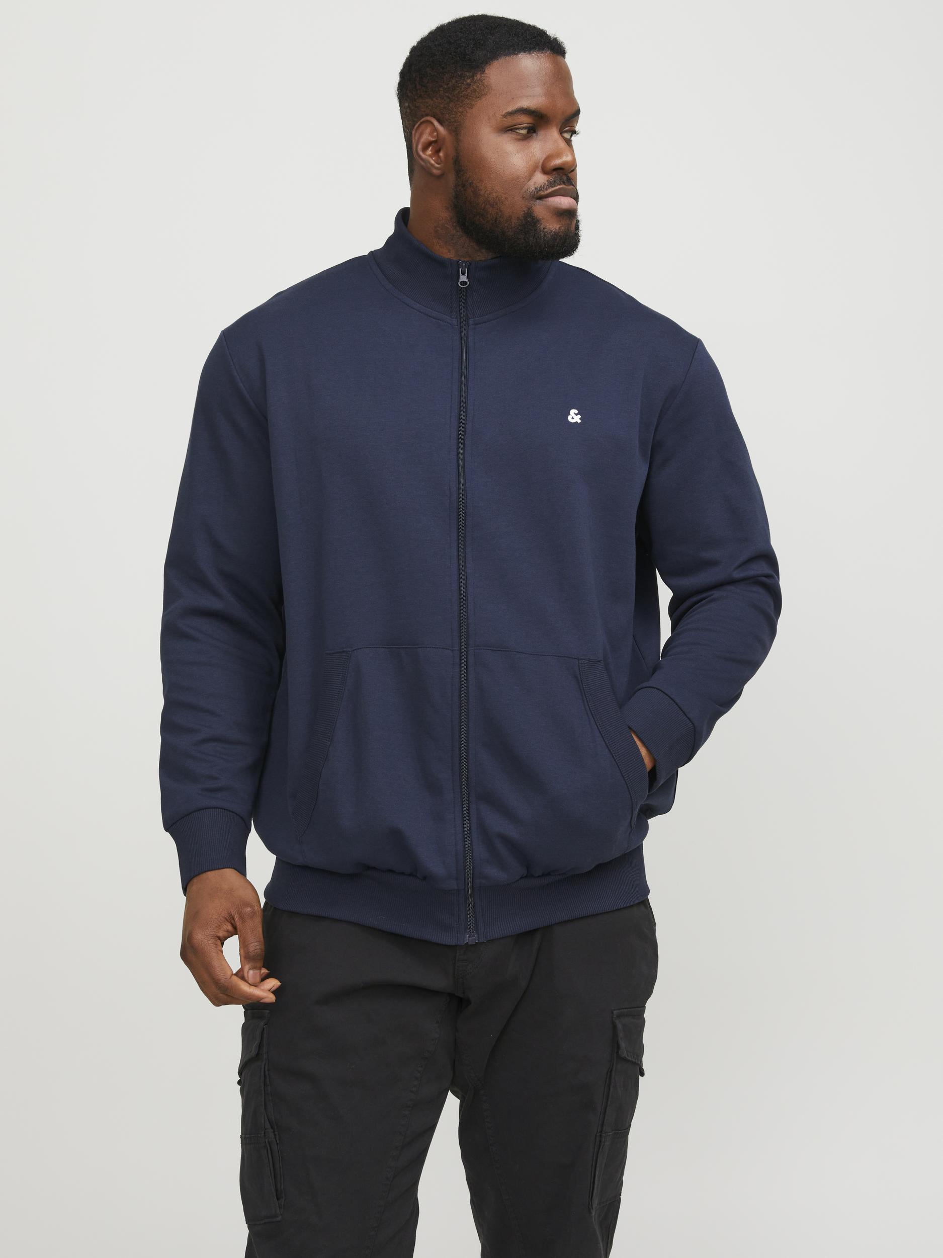 Jack & Jones PlusSize Sweatshirt »JJEPAULOS SWEAT ZIP NOOS PLS« Jack & Jones PlusSize Sweatshirt »JJEPAULOS SWEAT ZIP NOOS PLS« von Jack & Jones PlusSize