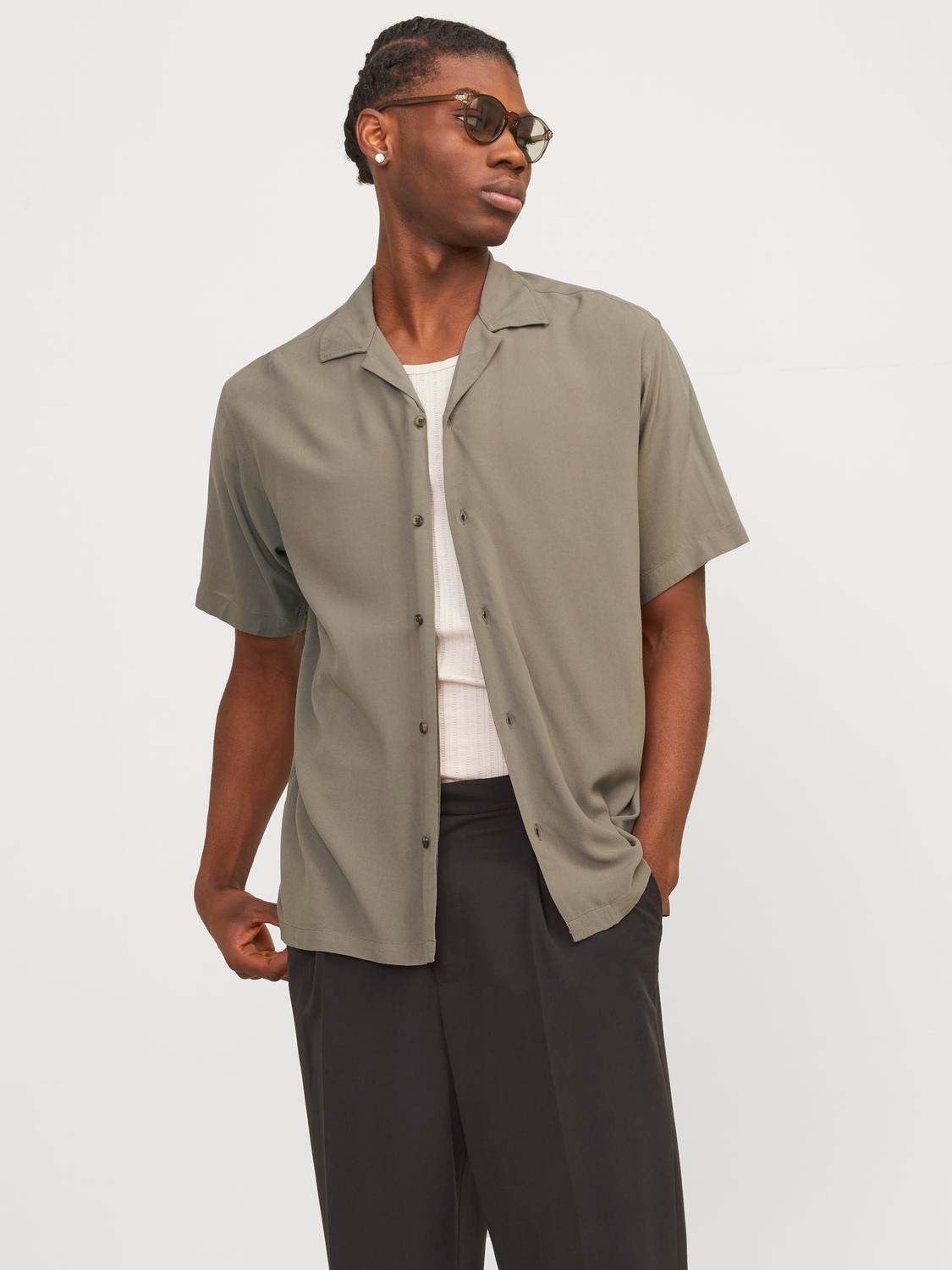 Jack & Jones Kurzarmhemd »JJEJEFF SOLID RESORT SHIRT SS SN« von Jack & Jones