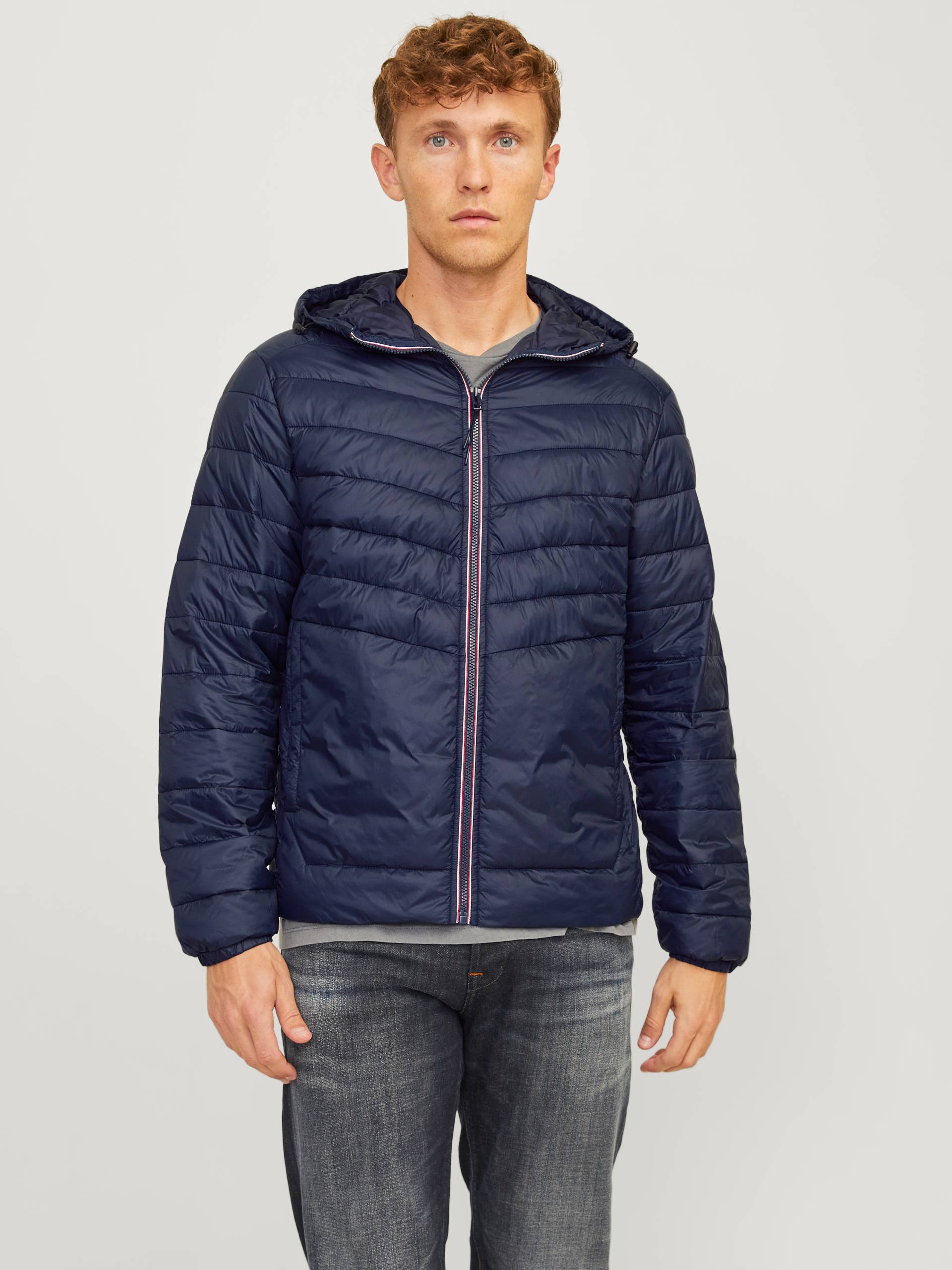Jack & Jones Steppjacke »JJESPRINT PUFFER HOOD NOOS«, mit Kapuze Jack & Jones Steppjacke »JJESPRINT PUFFER HOOD NOOS«, mit Kapuze von Jack & Jones