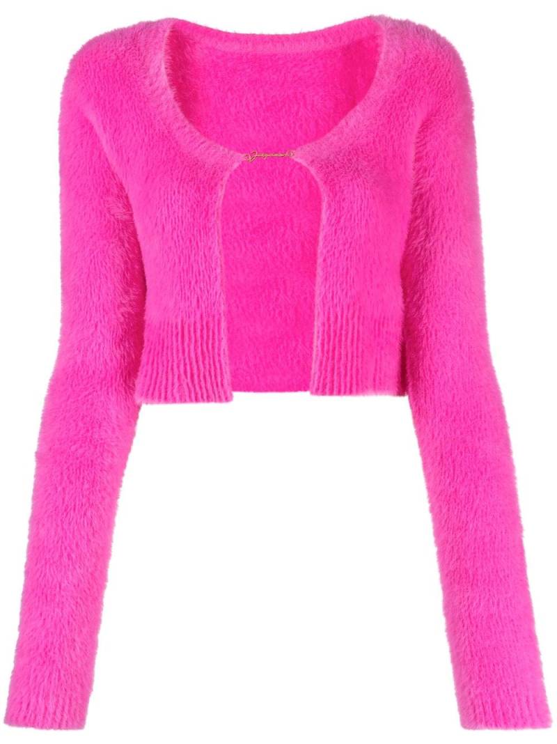 Jacquemus La Maille logo-charm cropped knitted cardigan - Pink von Jacquemus