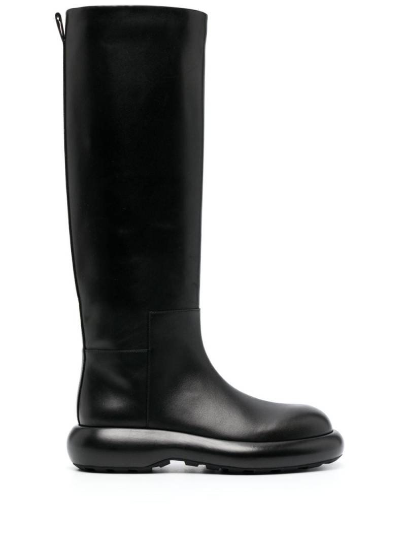 Jil Sander knee-high flat leather boots - Black von Jil Sander