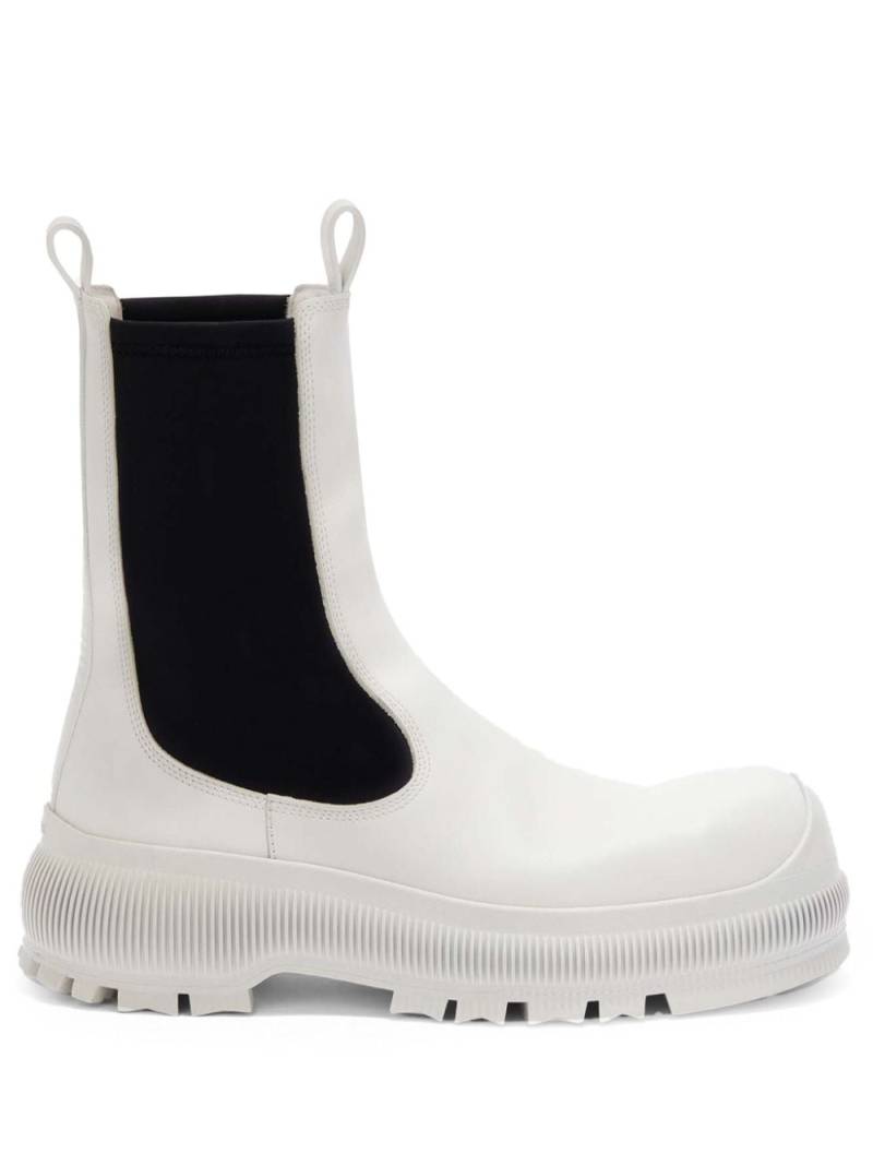 Jil Sander logo-embossed leather boots - White von Jil Sander