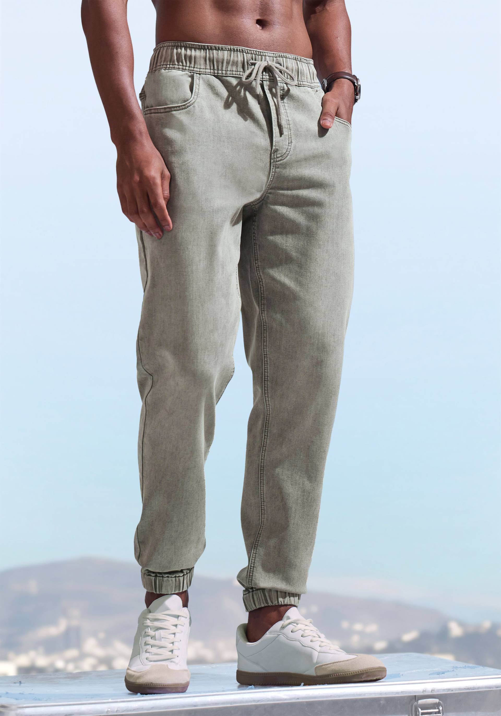 John Devin Jogg Pants, Joggpants mit elastischem Bund aus weicher Stretch-Qualität von John Devin
