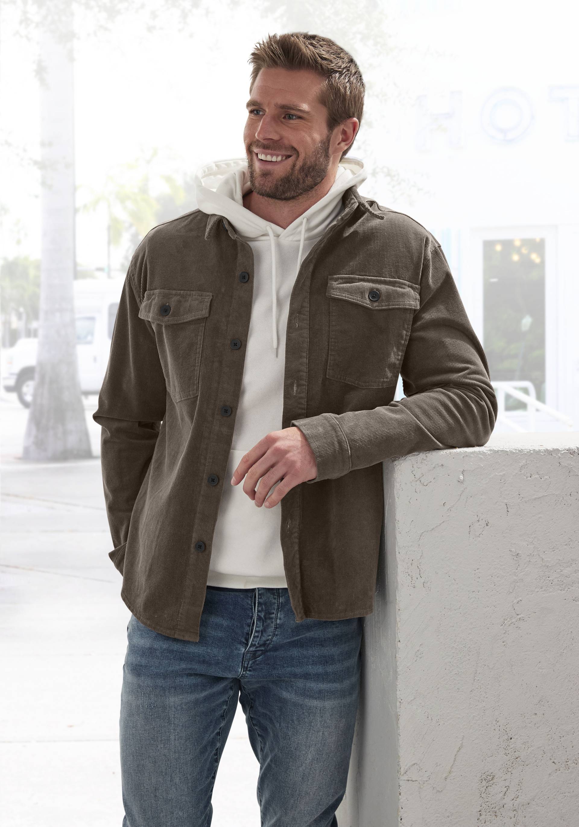 John Devin Hemdjacke »modernes Overshirt, Regularfit mit augesetzten Taschen« von John Devin