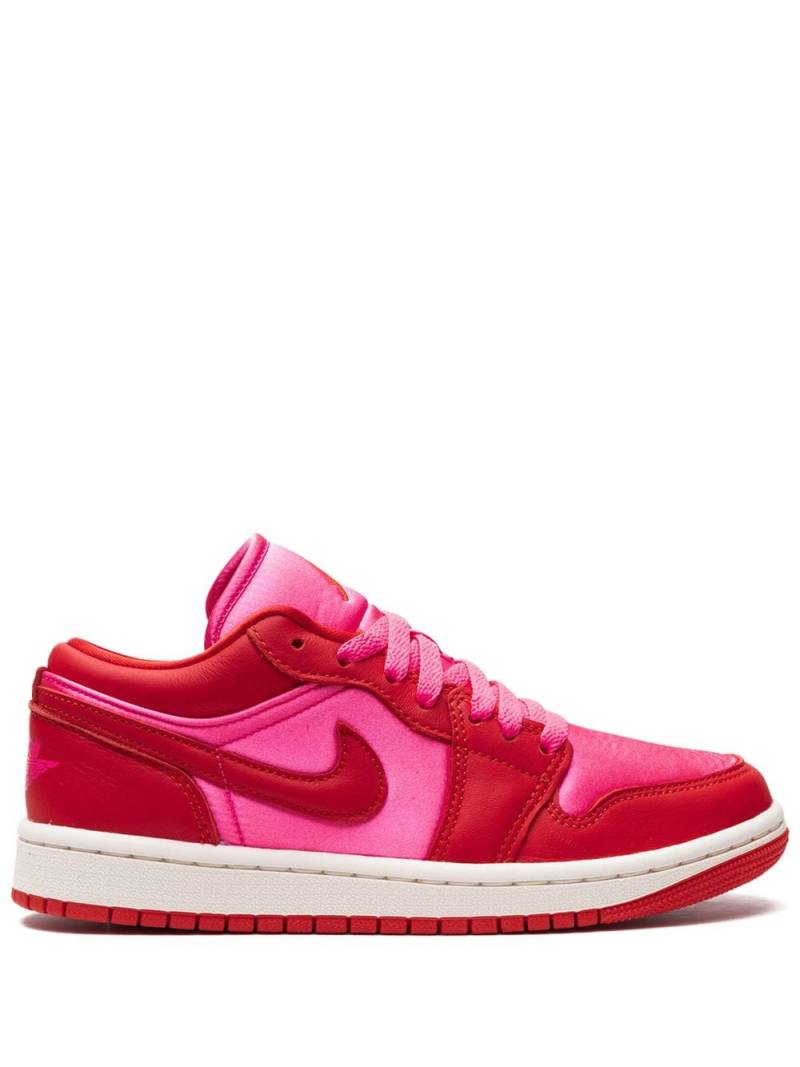 Jordan Air Jordan 1 Low SE "Pink Blast/Chile Red/Sail" sneakers von Jordan