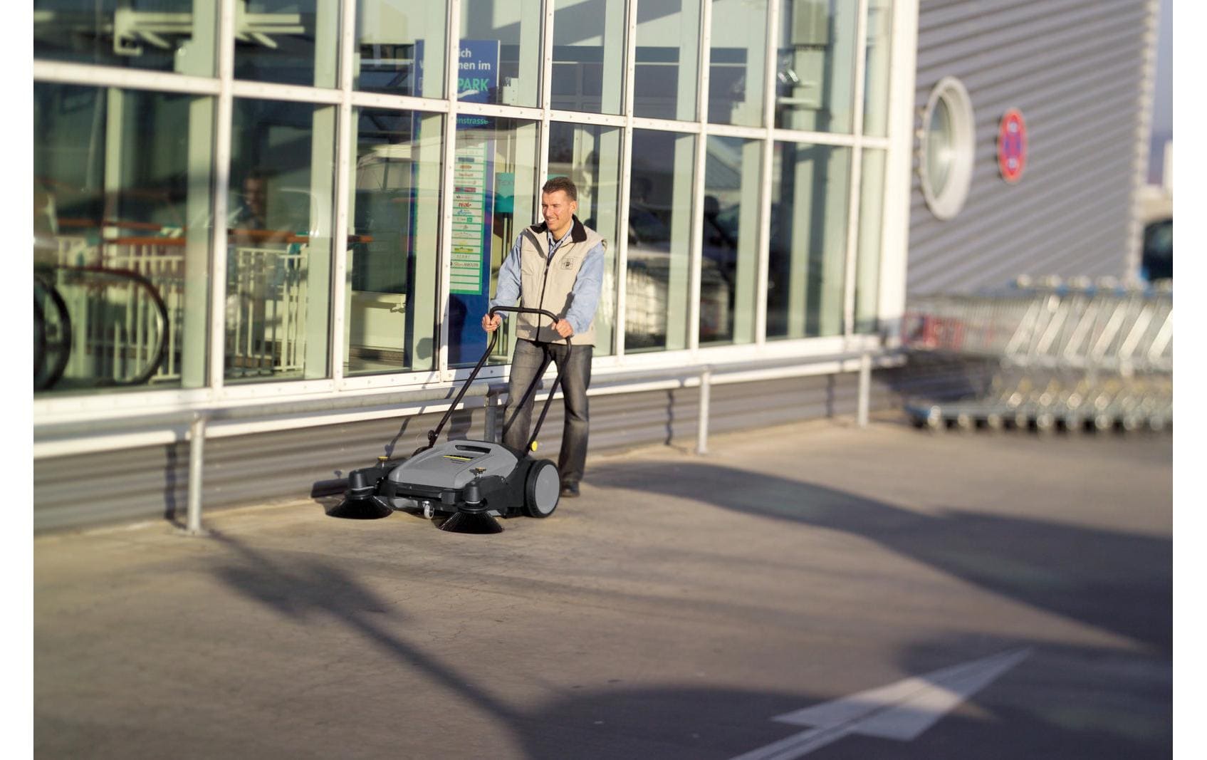 KÄRCHER Handkehrmaschine »KM 70/20 C 2SB« von KÄRCHER