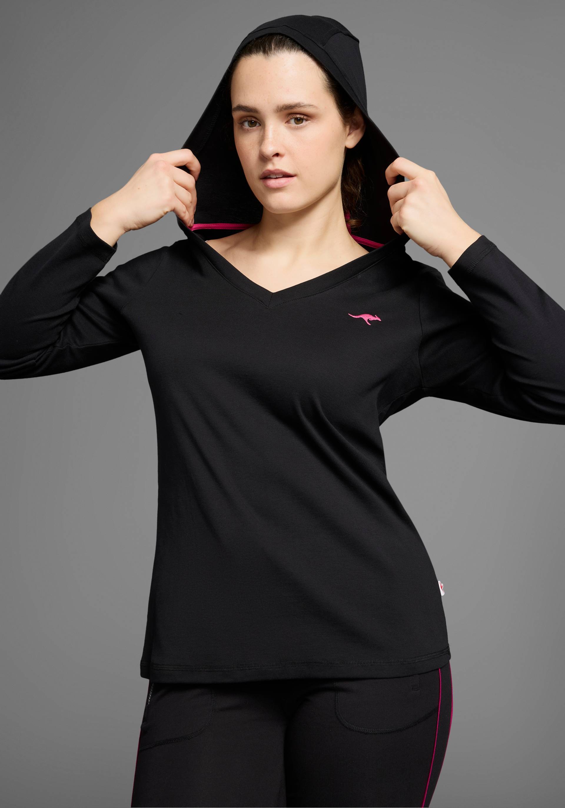 KangaROOS Kapuzenshirt, Langarm, po-bedeckend, V-Ausschnitt, aus 100% Baumwolle KangaROOS Kapuzenshirt, Langarm, po-bedeckend, V-Ausschnitt, aus 100% Baumwolle von KangaROOS