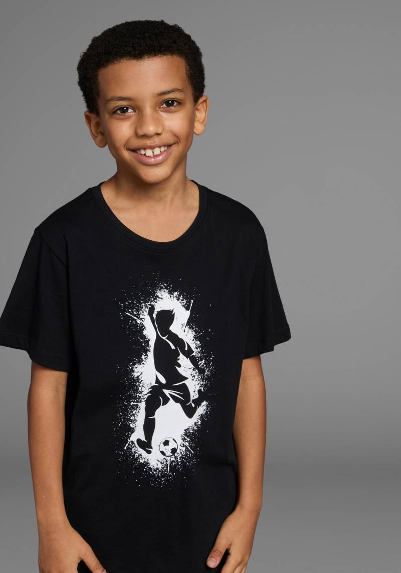 KIDSWORLD T-Shirt »Mit lässigem FUSSBALLER - Druck«, Kurzarm, Basic-Passform, mit stylischem Druck, Rundhalsausschnitt von KIDSWORLD