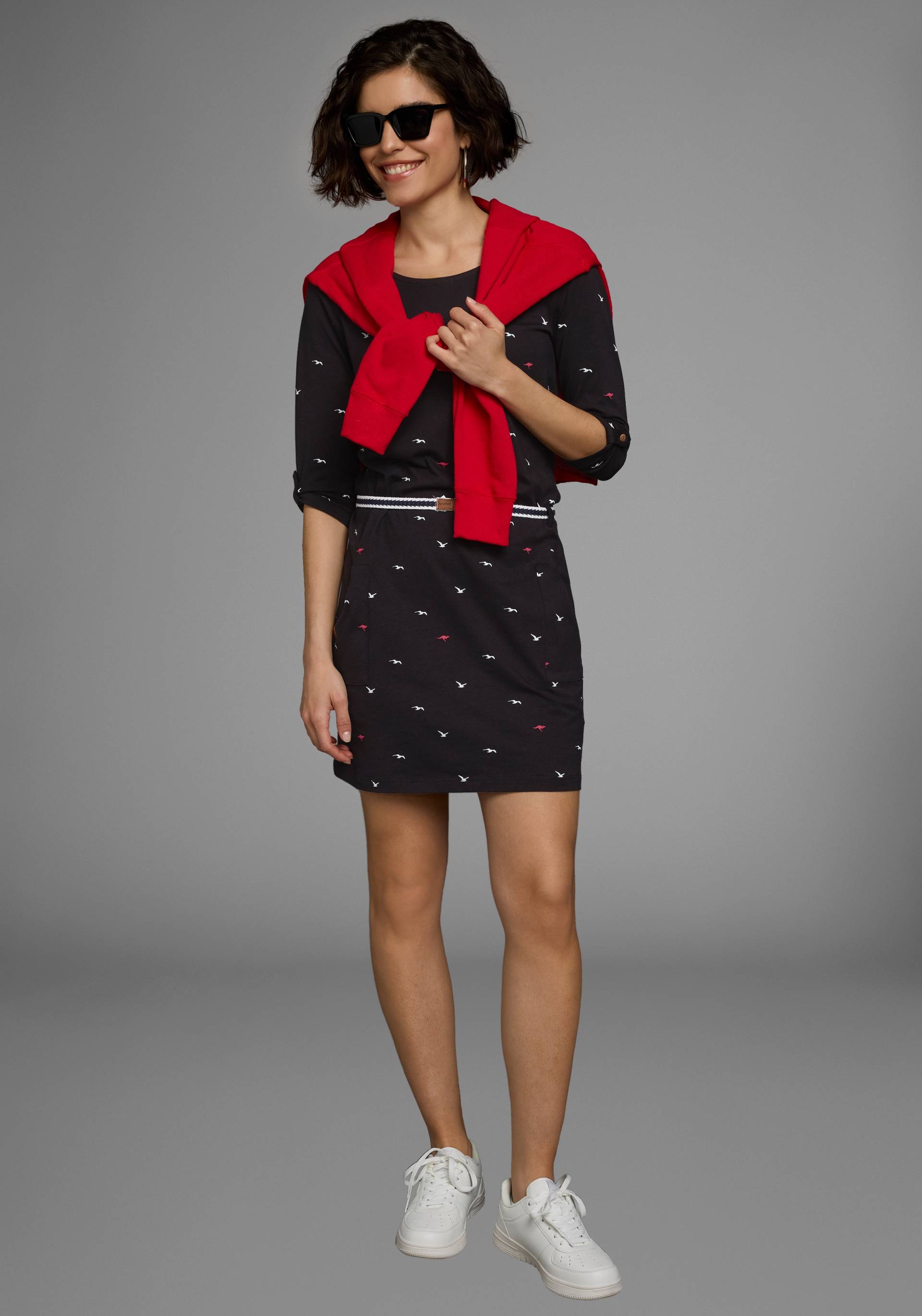 KangaROOS Jerseykleid, (Set, mit abnehmbarem Gürtel), figurbetonte Passform, aus Baumwollmischung von KangaROOS