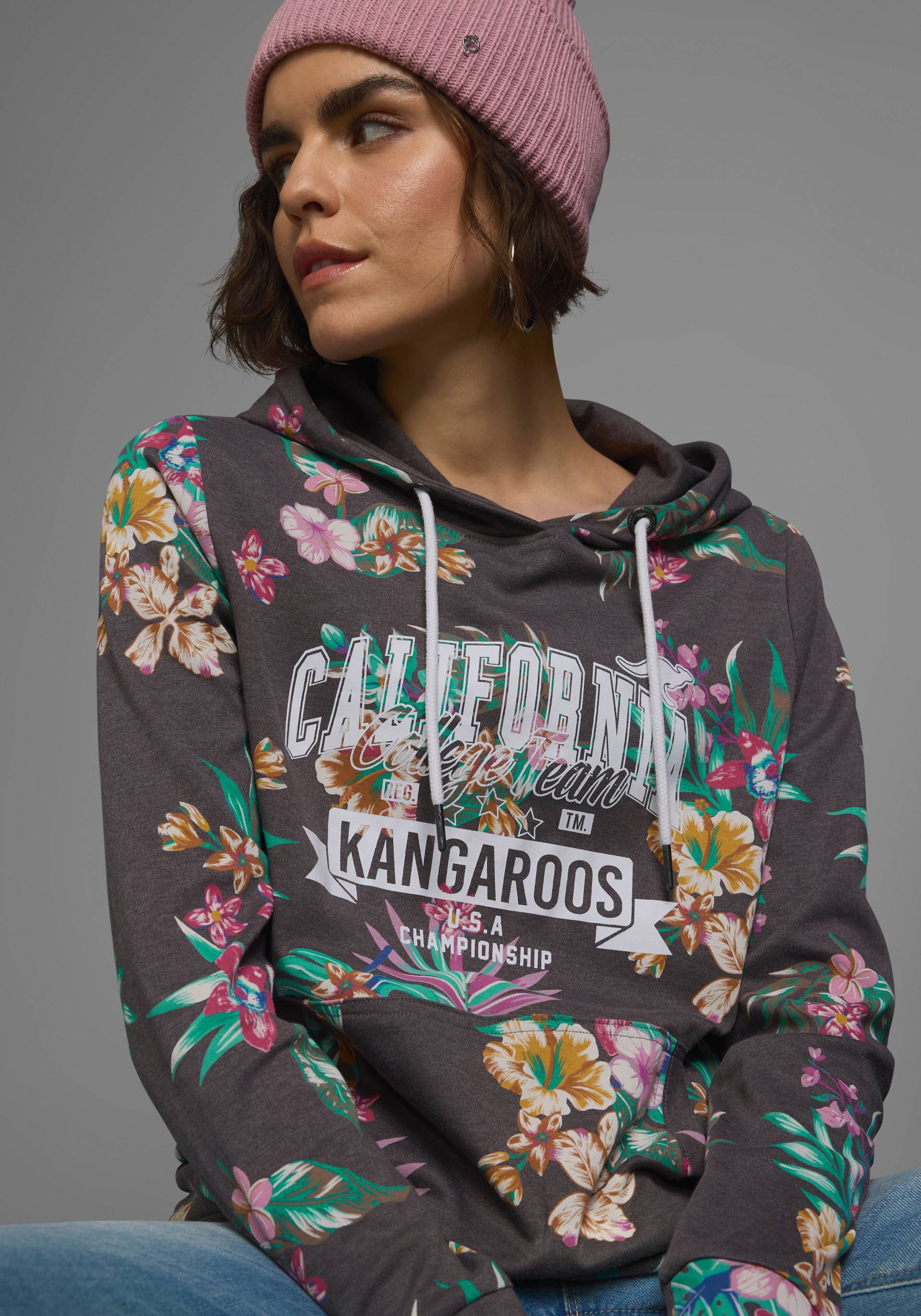 KangaROOS Kapuzensweatshirt, Langarm, figurumspielender Schnitt, aus Interlockmaterial KangaROOS Kapuzensweatshirt, Langarm, figurumspielender Schnitt, aus Interlockmaterial von KangaROOS