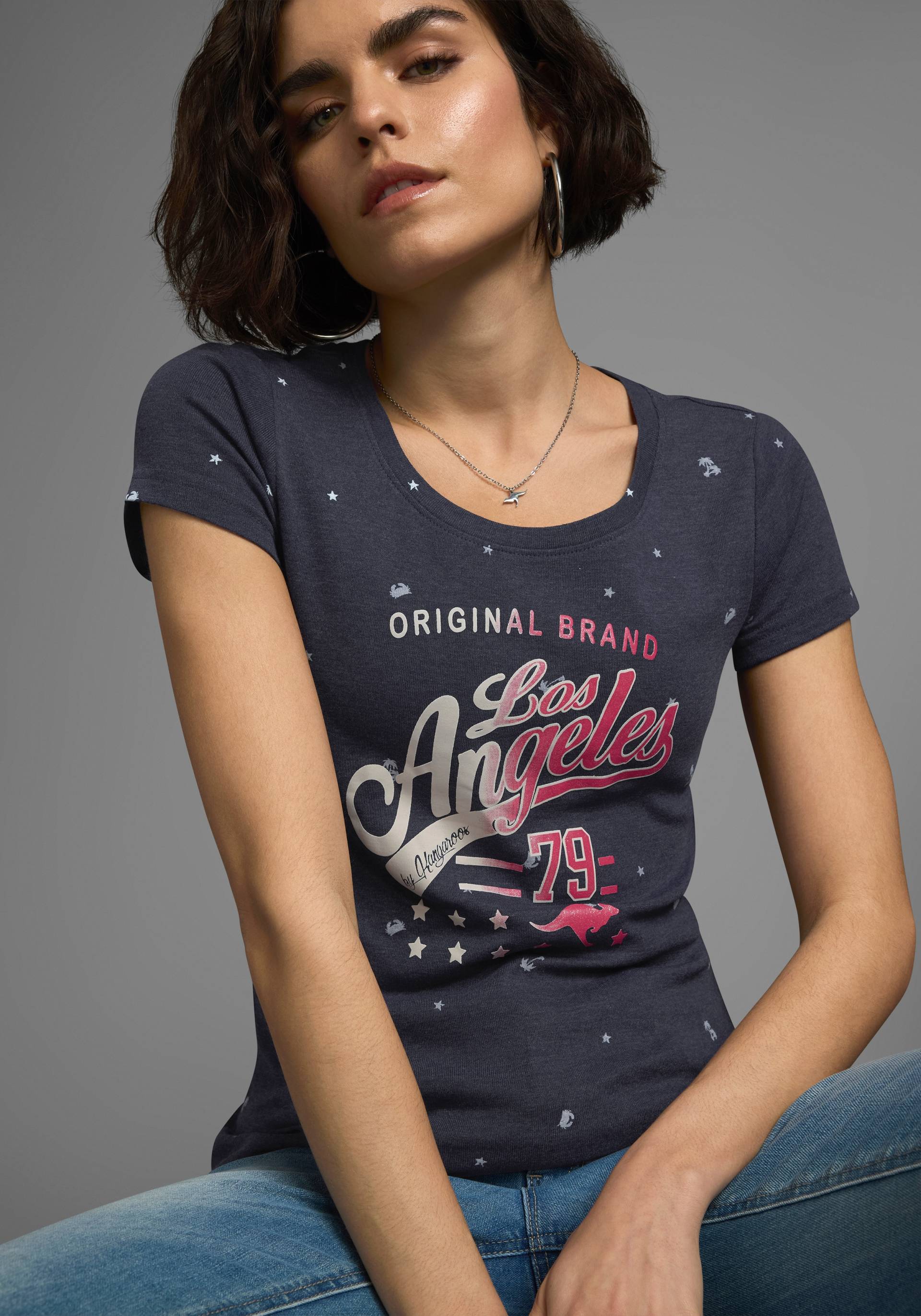 KangaROOS T-Shirt, Kurzarm, figurbetonte Passform, aus 100% Baumwolle KangaROOS T-Shirt, Kurzarm, figurbetonte Passform, aus 100% Baumwolle von KangaROOS