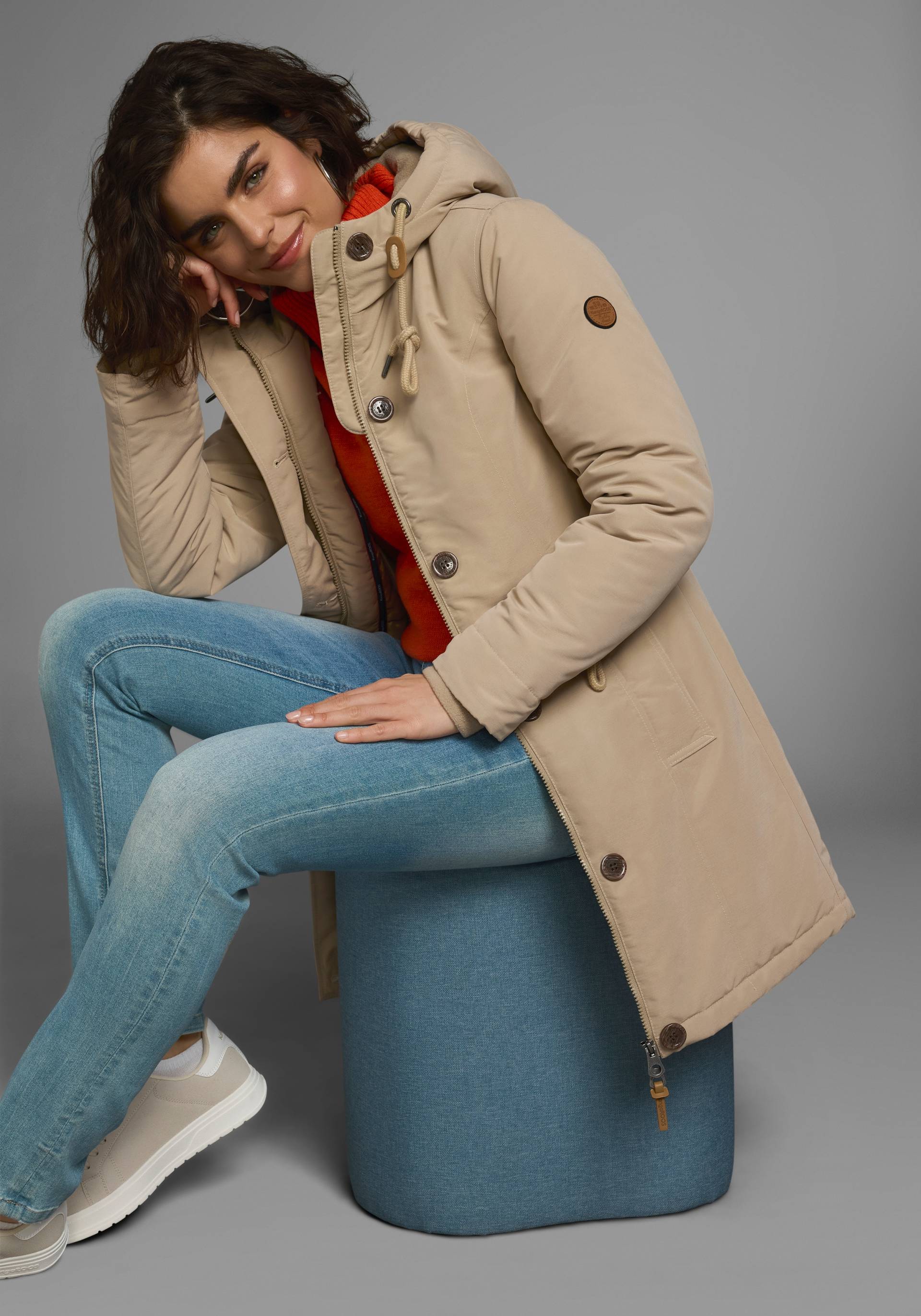 KangaROOS Winterjacke, mit Kapuze, für die kalte Jahreszeit, aus leichtem Webstoff, modisch von KangaROOS