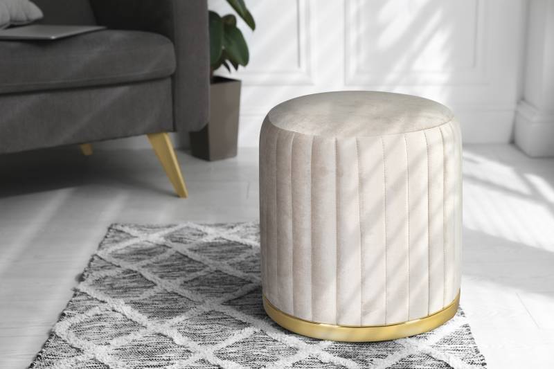 Kayoom Sitzhocker »Hocker Doric, trendiger Look, ästhetische Farbgebung, schöne Steppung«, (1 St.), komfortabel, hochqualitativ, pflegeleicht, liebevolle Verarbeitung von Kayoom
