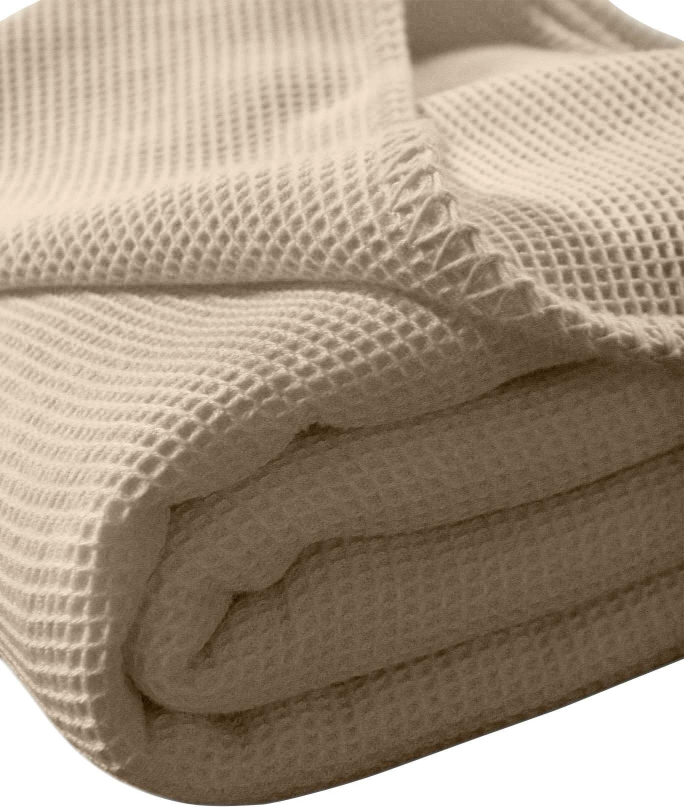 Kneer Tagesdecke »La Diva«, aus Waffelpiqué in 100% Baumwolle, Tagesdecke für Einzelbetten oder Doppelbetten, wärmend, pflegeleicht, Tagesdecke auch als Überwurf fürs Sofa geeignet, STANDARD 100 by OEKO-TEX® zertifiziert von Kneer