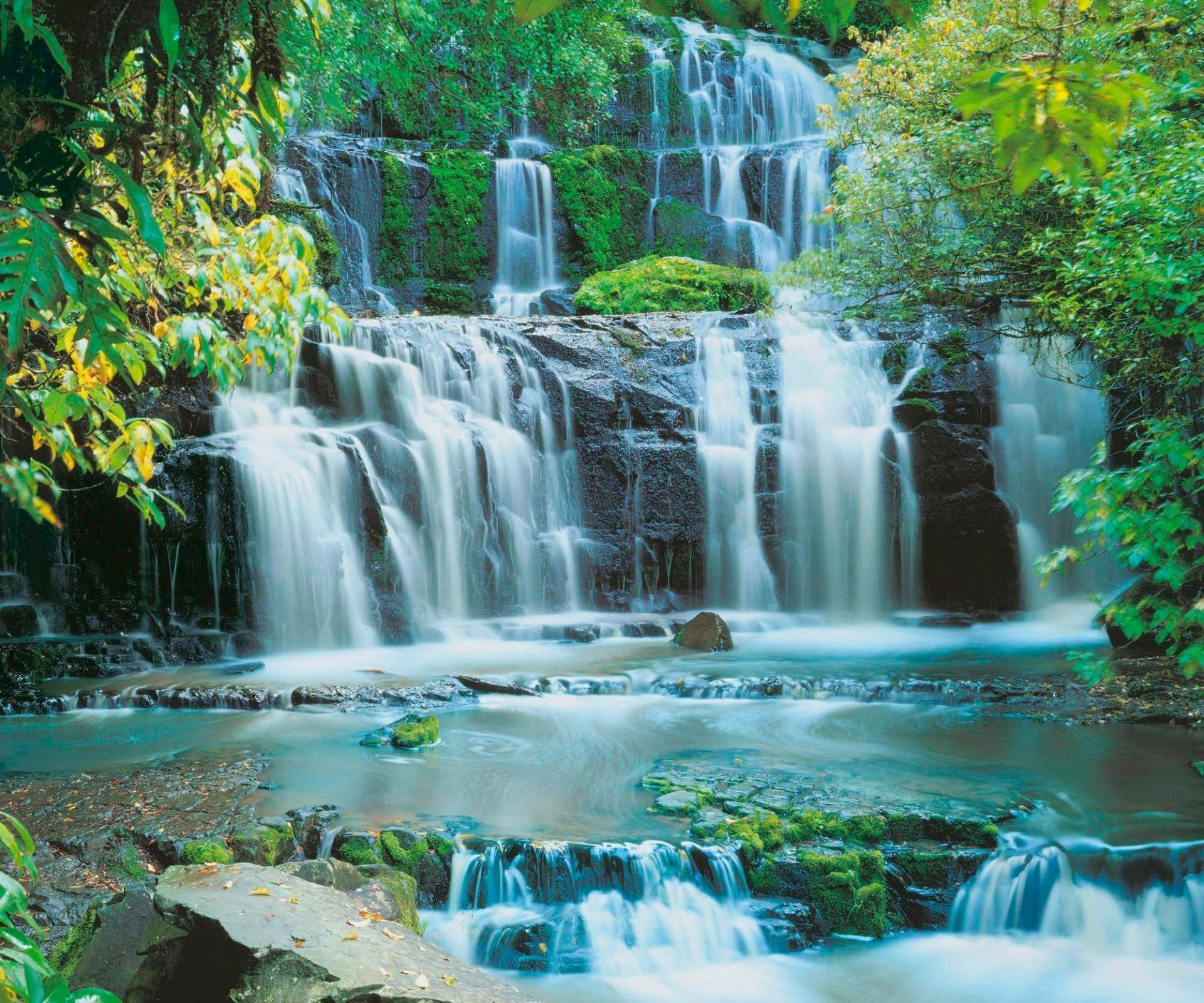 Komar Vliestapete »Pura Kaunui Falls« von Komar