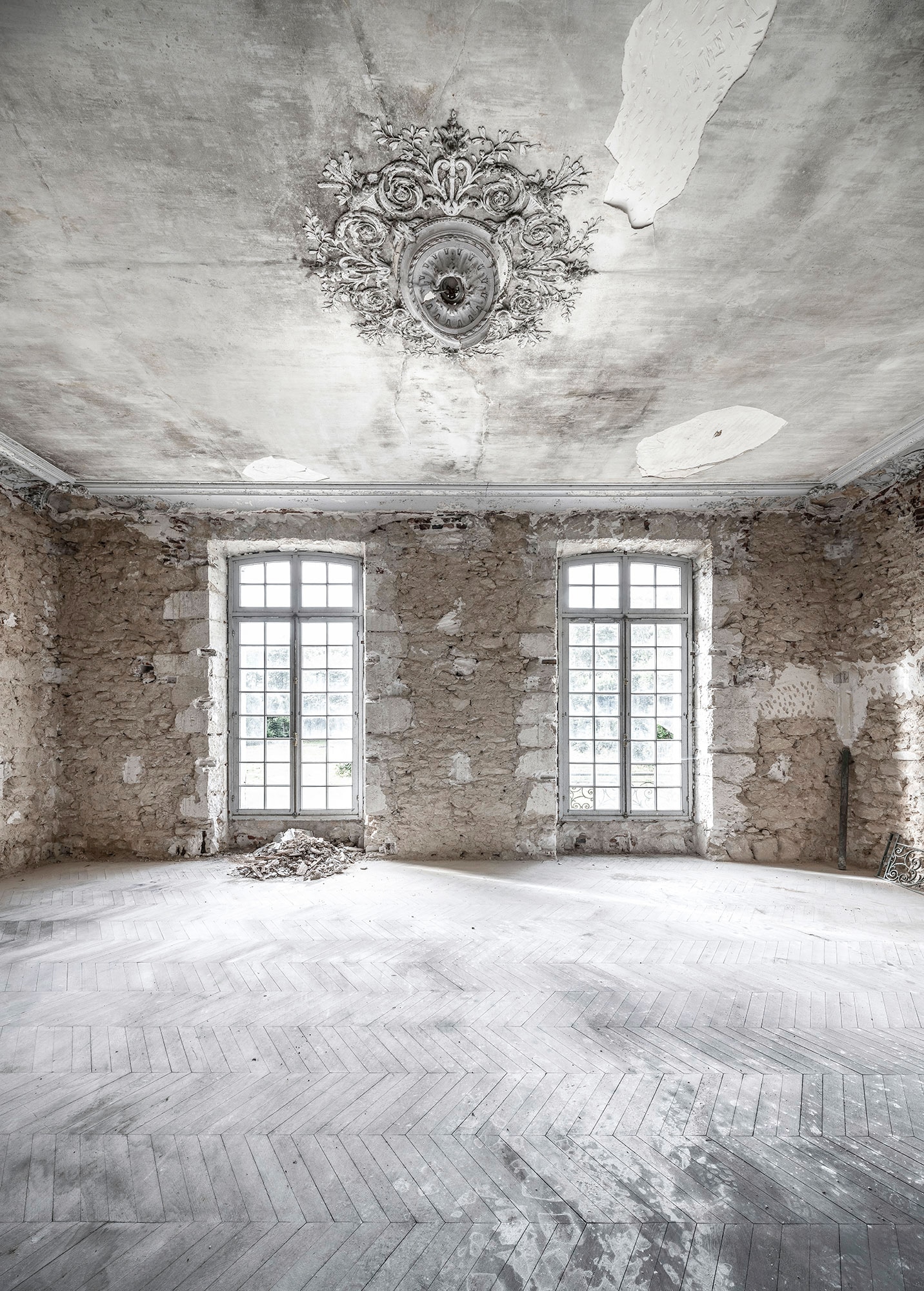 Komar Vliestapete »White Room IV«, bedruckt-Barock-Destroyed-Effekte von Komar