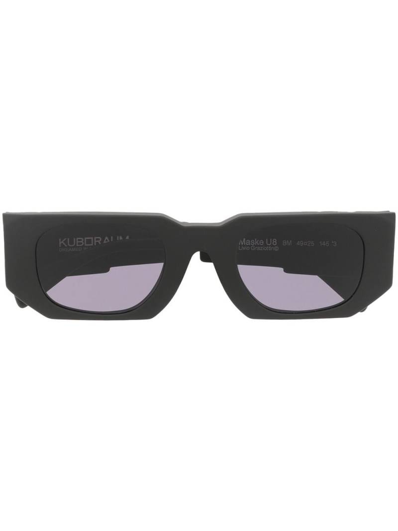Kuboraum U8 rectangle-frame sunglasses - Black von Kuboraum