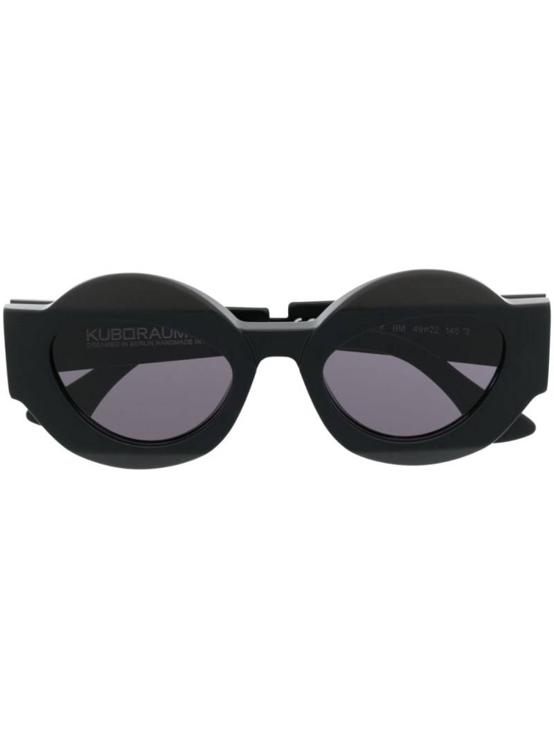 Kuboraum round-frame tinted sunglasses - Black von Kuboraum