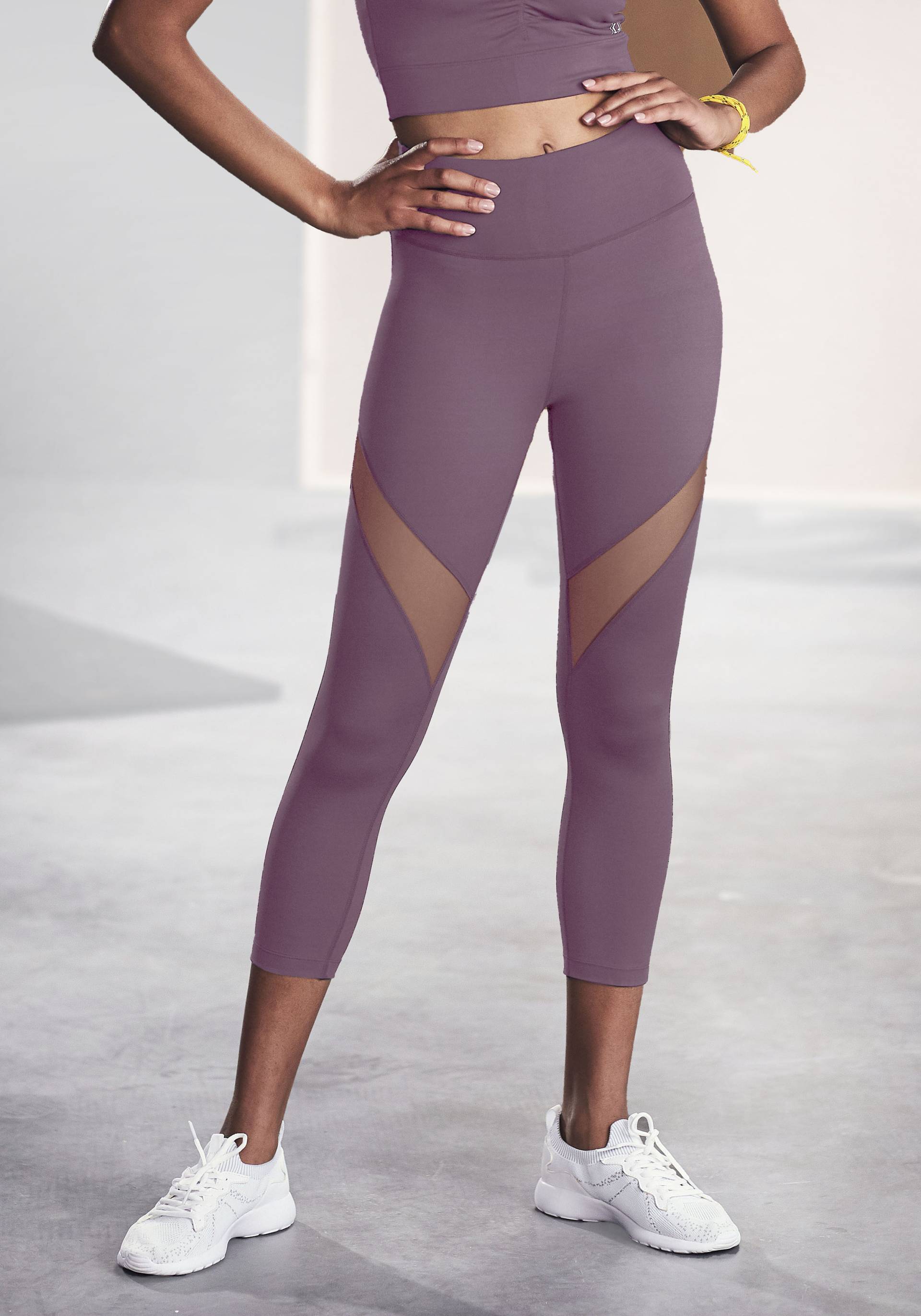 LASCANA ACTIVE Caprileggings, mit kleiner Raffung, Loungewear LASCANA ACTIVE Caprileggings, mit kleiner Raffung, Loungewear von LASCANA ACTIVE