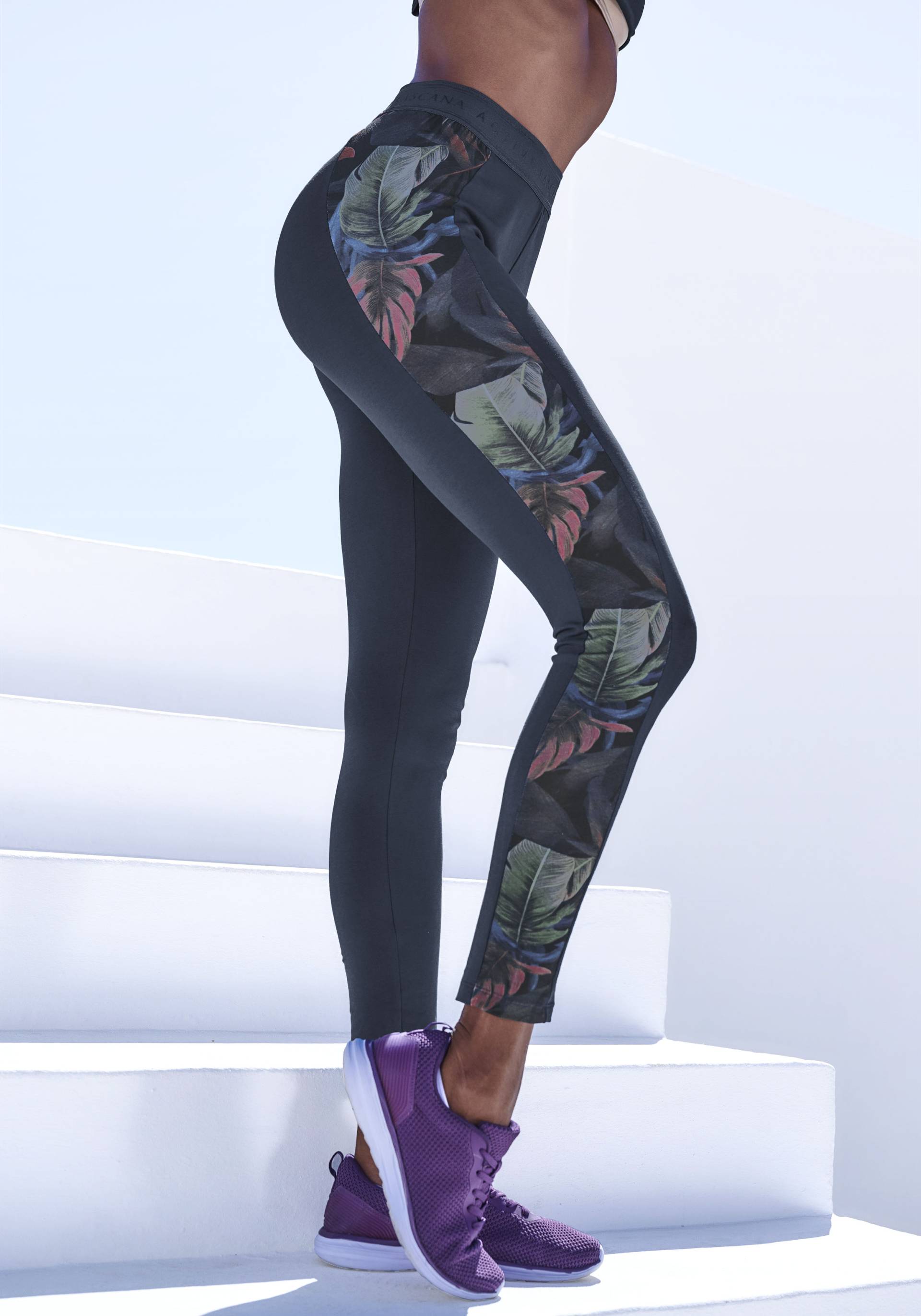 LASCANA ACTIVE Leggings, mit seitlichen floralen Einsätzen LASCANA ACTIVE Leggings, mit seitlichen floralen Einsätzen von LASCANA ACTIVE