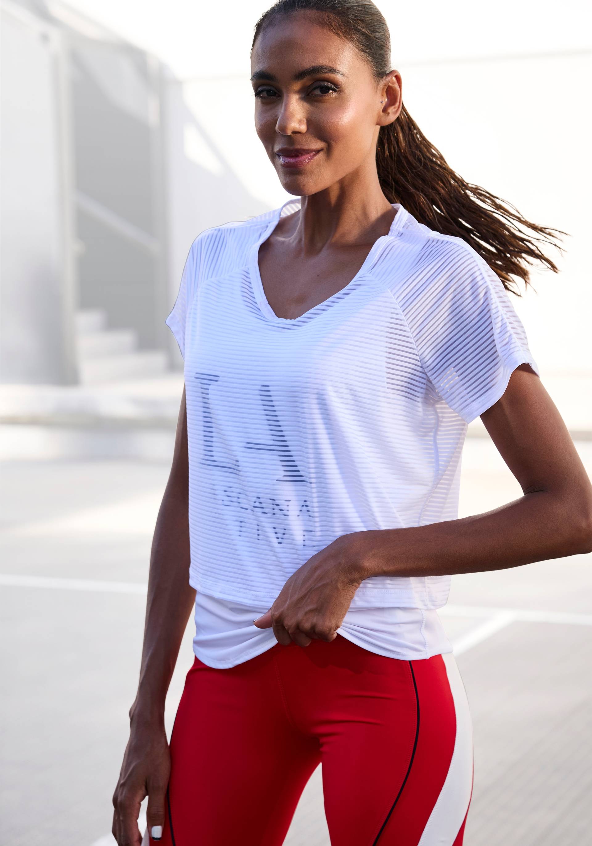 LASCANA ACTIVE Funktionsshirt, 2 in 1 T-Shirt im Layer-Design von LASCANA ACTIVE