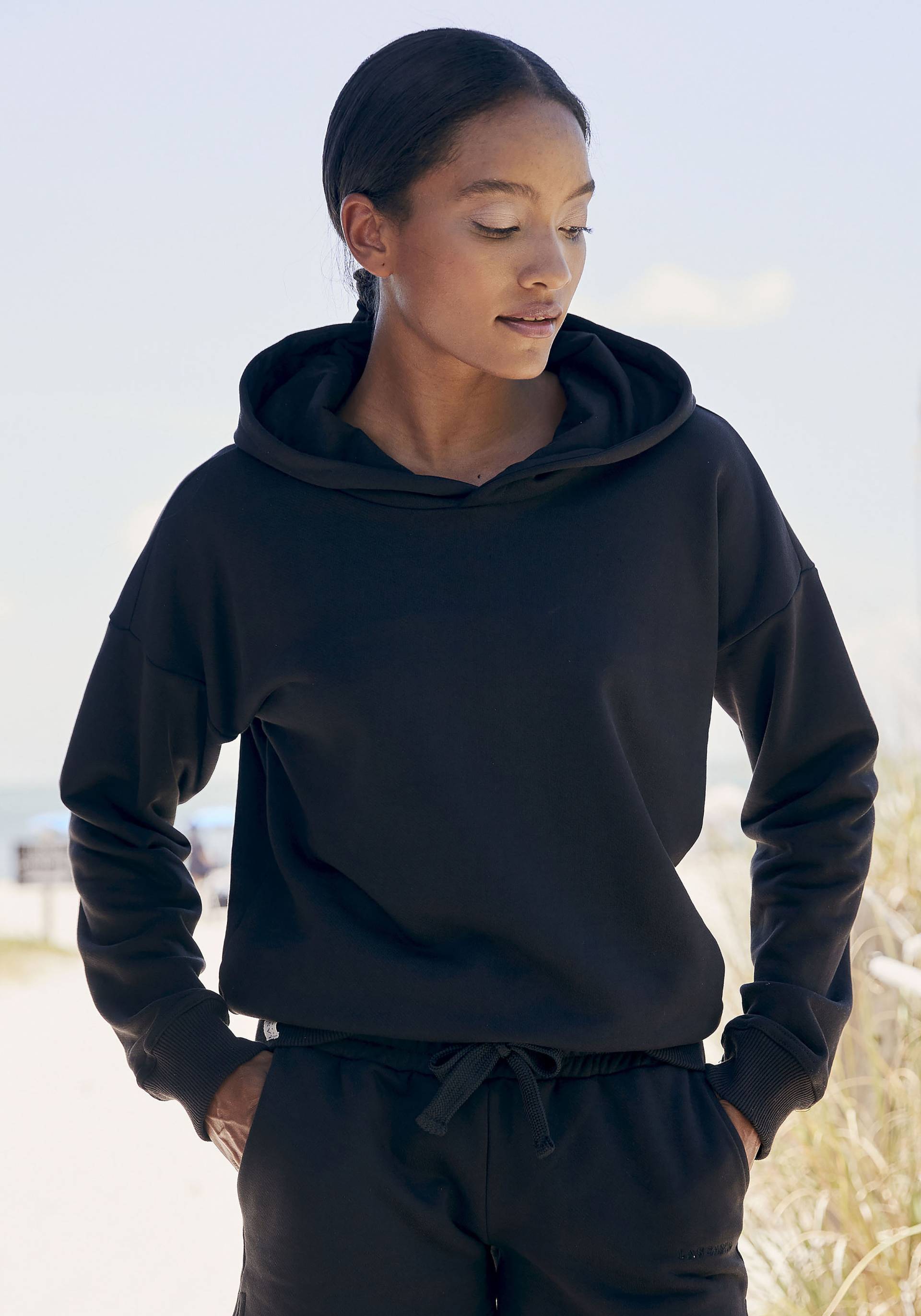 LASCANA Hoodie »-Kapuzensweatshirt« von LASCANA