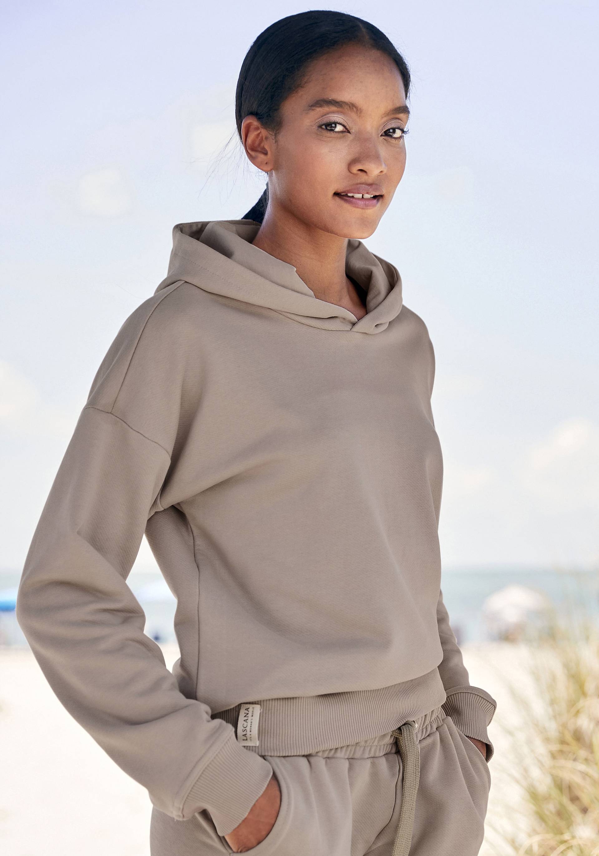 LASCANA Hoodie »-Kapuzensweatshirt« von LASCANA