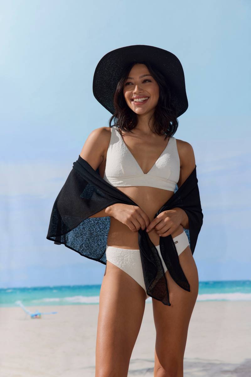 LASCANA Pareo »Modetuch«, Strandtuch, sommerlicher Poncho, Überwurf von LASCANA