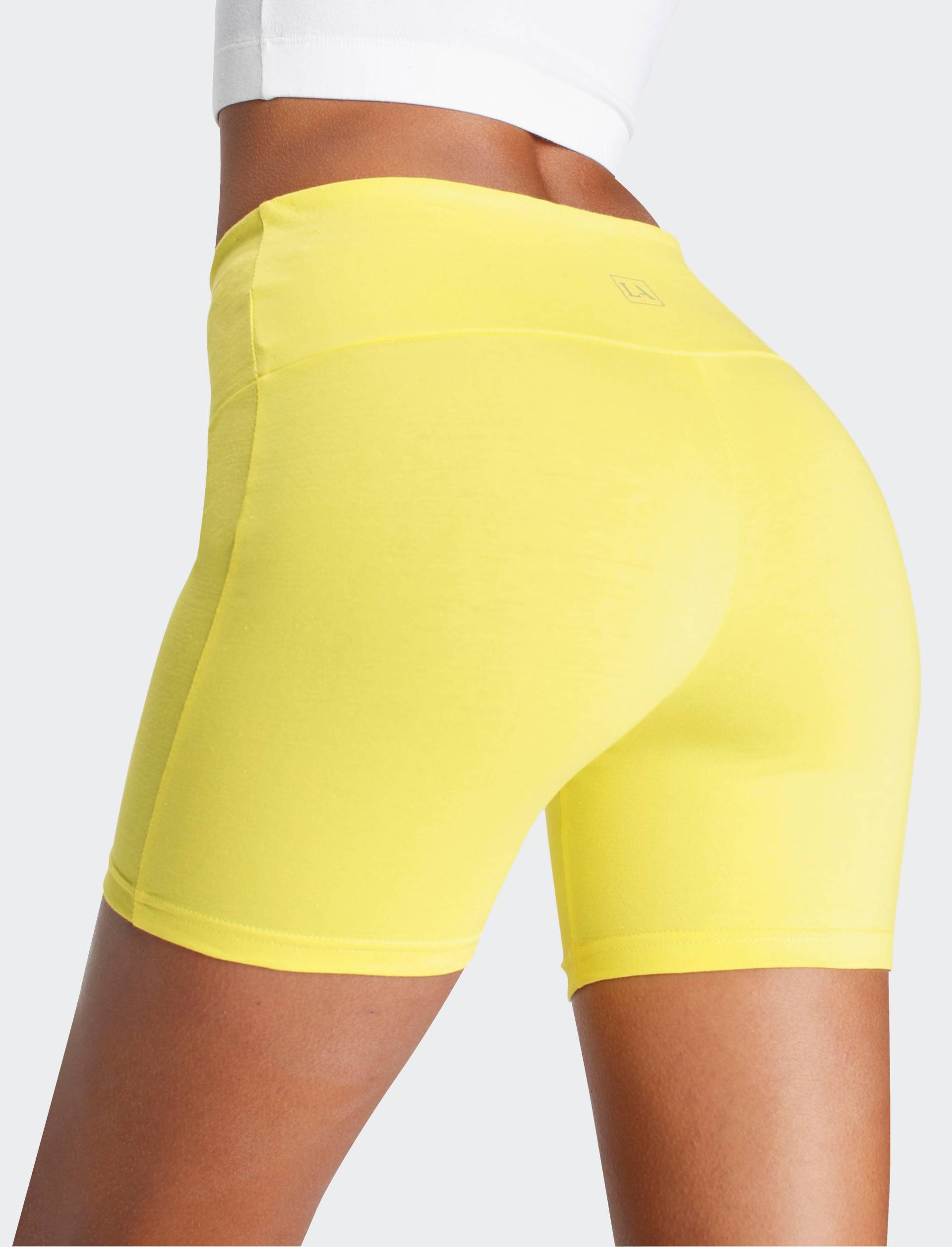 LASCANA Shorts »mit breitem Bündchen« von LASCANA