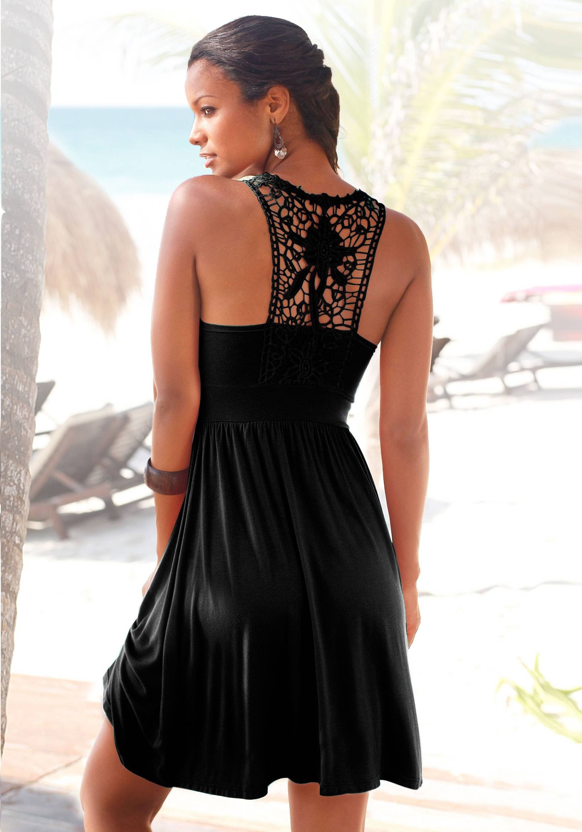 LASCANA Strandkleid, mit Spitzenrücken, elastisches Sommerkleid, Spitzenkleid LASCANA Strandkleid, mit Spitzenrücken, elastisches Sommerkleid, Spitzenkleid von LASCANA