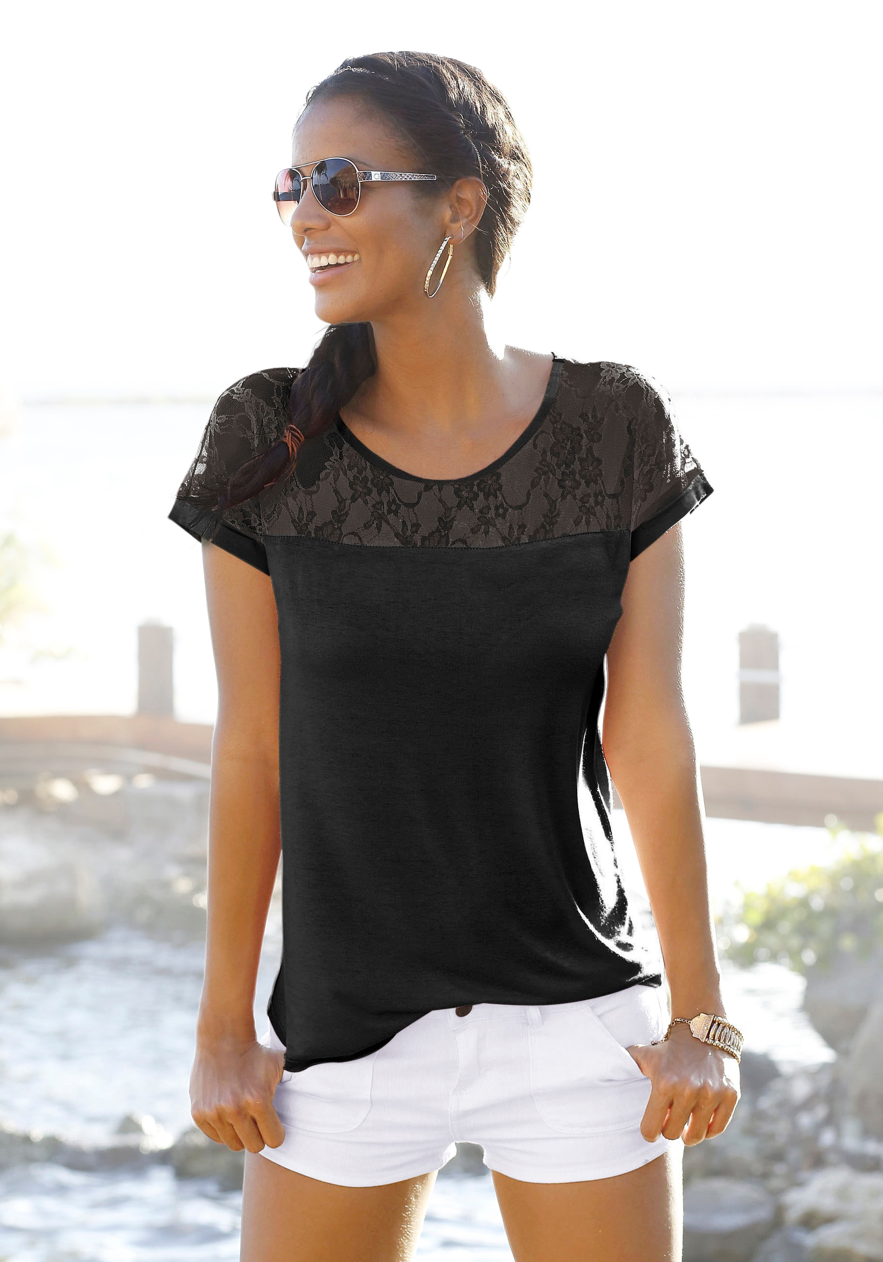 LASCANA Strandshirt, mit Spitzeneinsatz, T-Shirt, Kurzarmshirt, elegant LASCANA Strandshirt, mit Spitzeneinsatz, T-Shirt, Kurzarmshirt, elegant von LASCANA