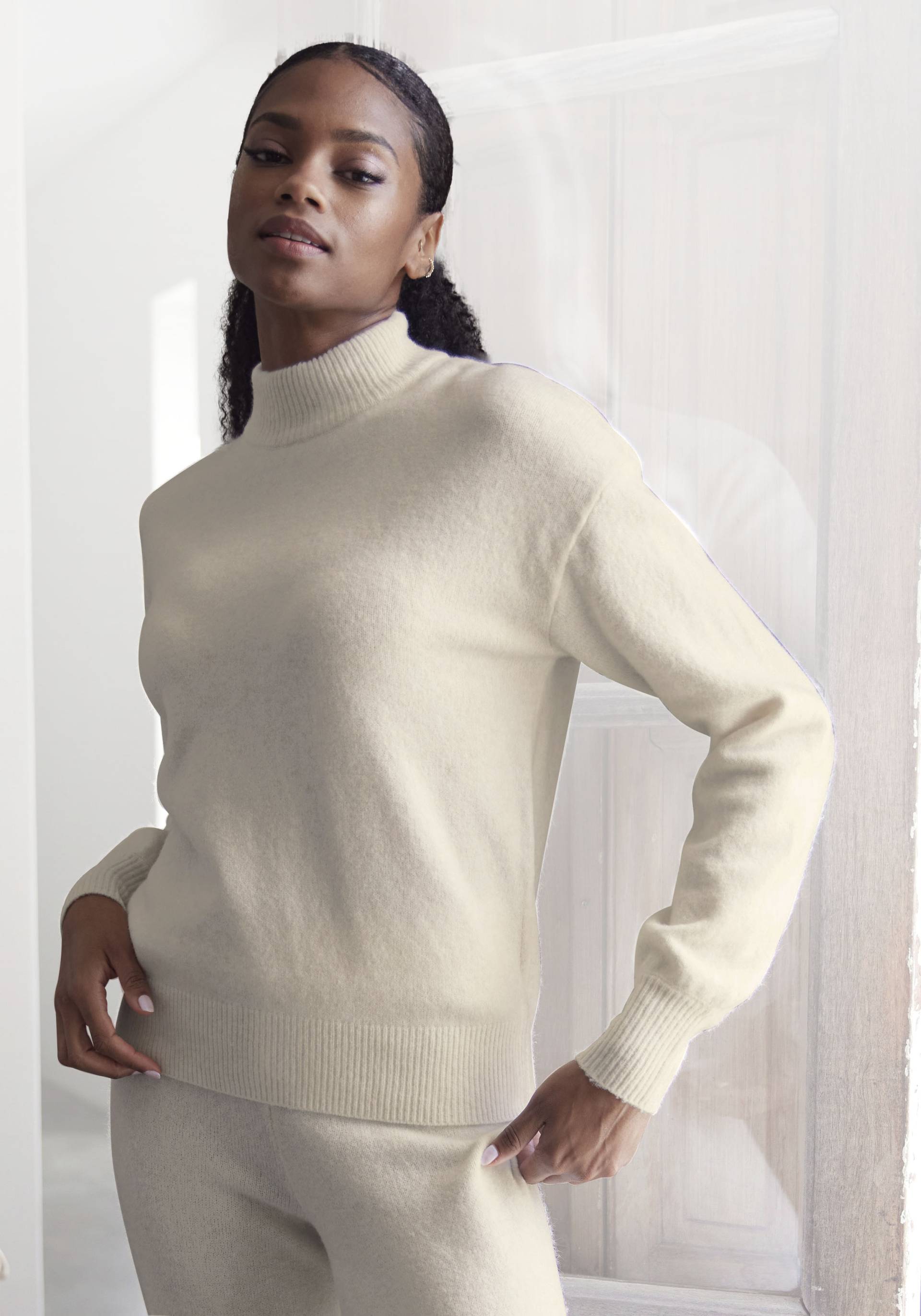 LASCANA Strickpullover »-Loungepullover«, mit Stehkragen und Rippbündchen, Loungewear von LASCANA