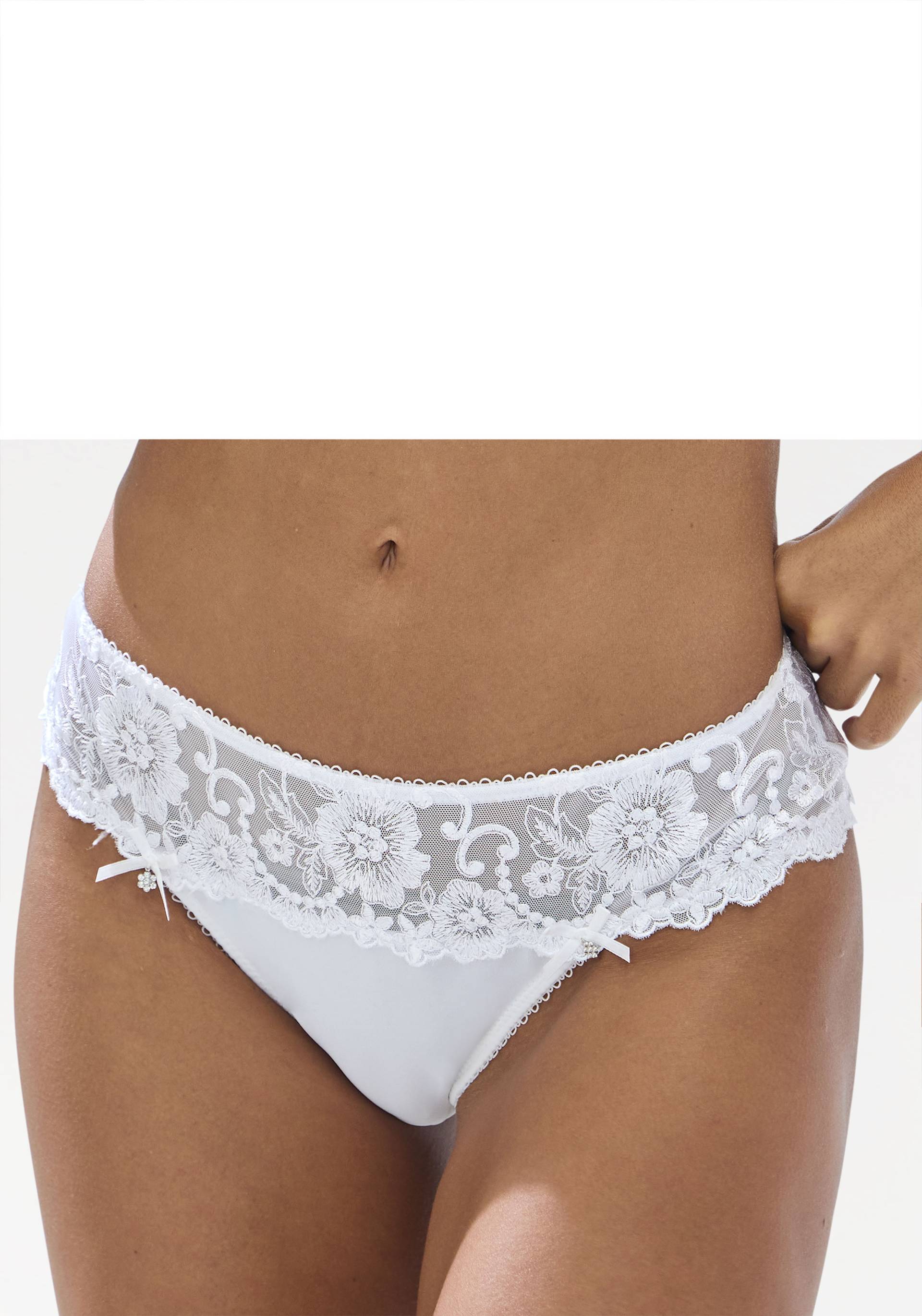 LASCANA String »Wanda Dessous«, mit Stickerei Spitze in blumiger Optik LASCANA String »Wanda Dessous«, mit Stickerei Spitze in blumiger Optik von LASCANA