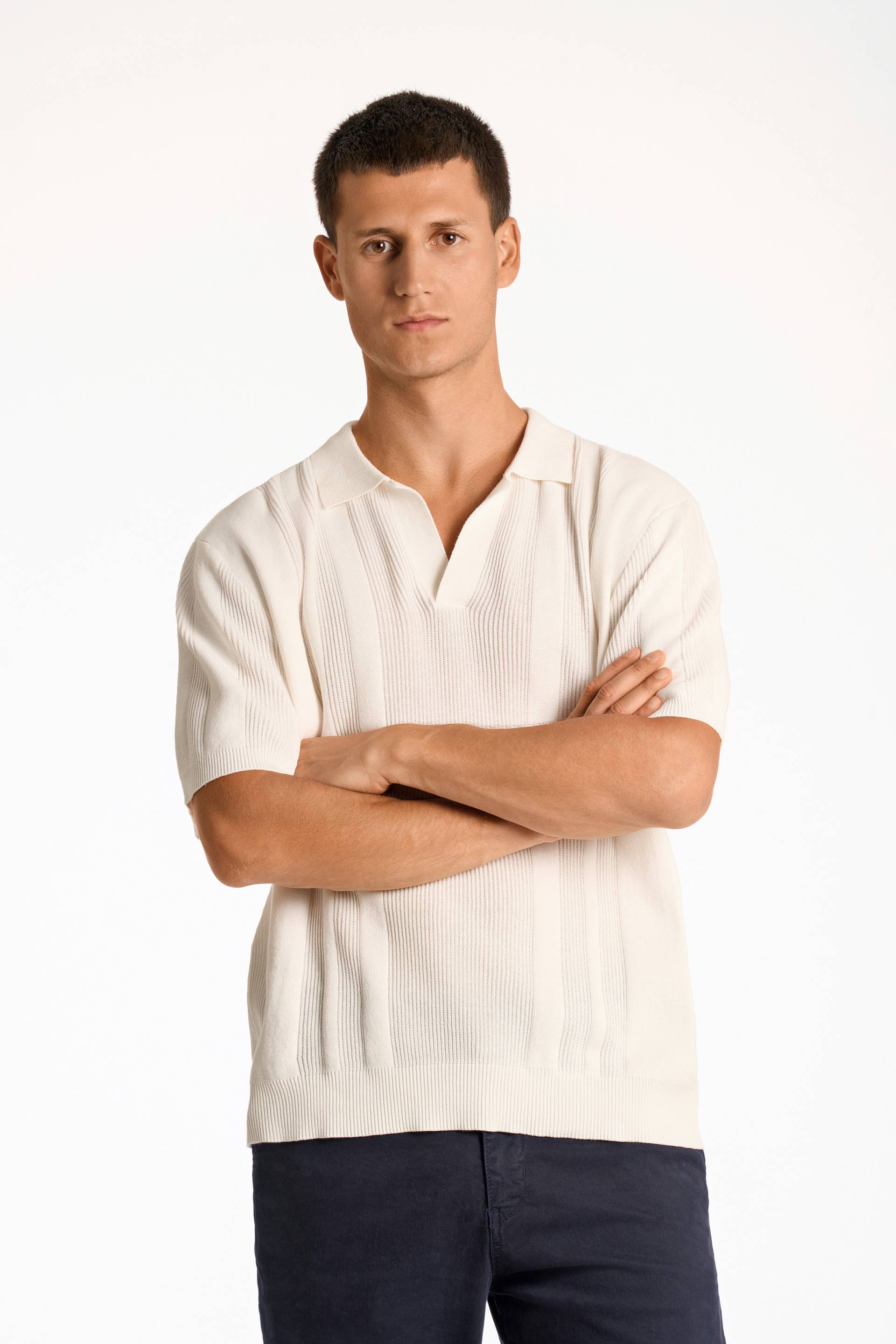 LINDBERGH Kurzarmpullover, mit Struktur-Muster LINDBERGH Kurzarmpullover, mit Struktur-Muster von LINDBERGH