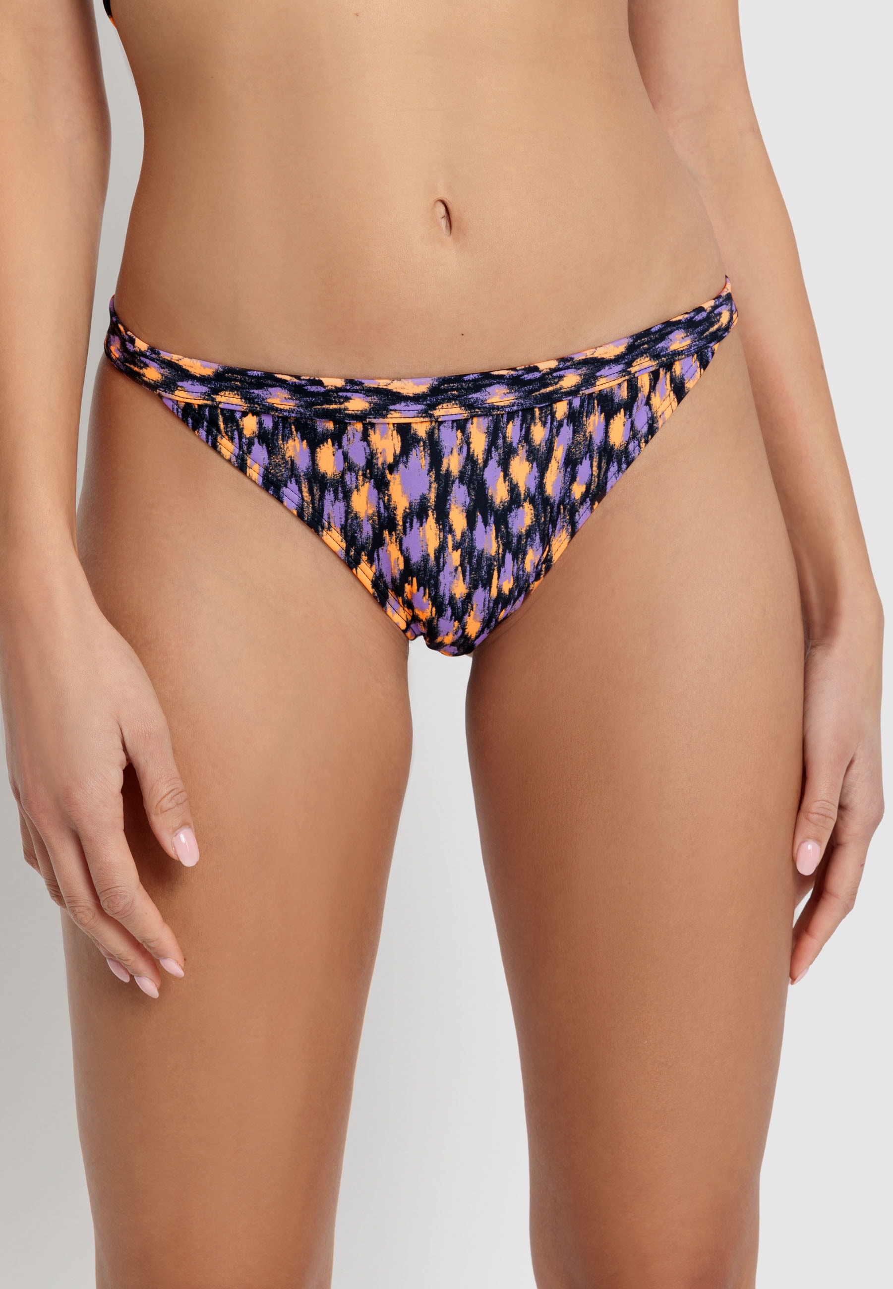 LSCN by LASCANA Bikini-Hose »Lavista«, mit hohem Beinausschnitt LSCN by LASCANA Bikini-Hose »Lavista«, mit hohem Beinausschnitt von LSCN by LASCANA
