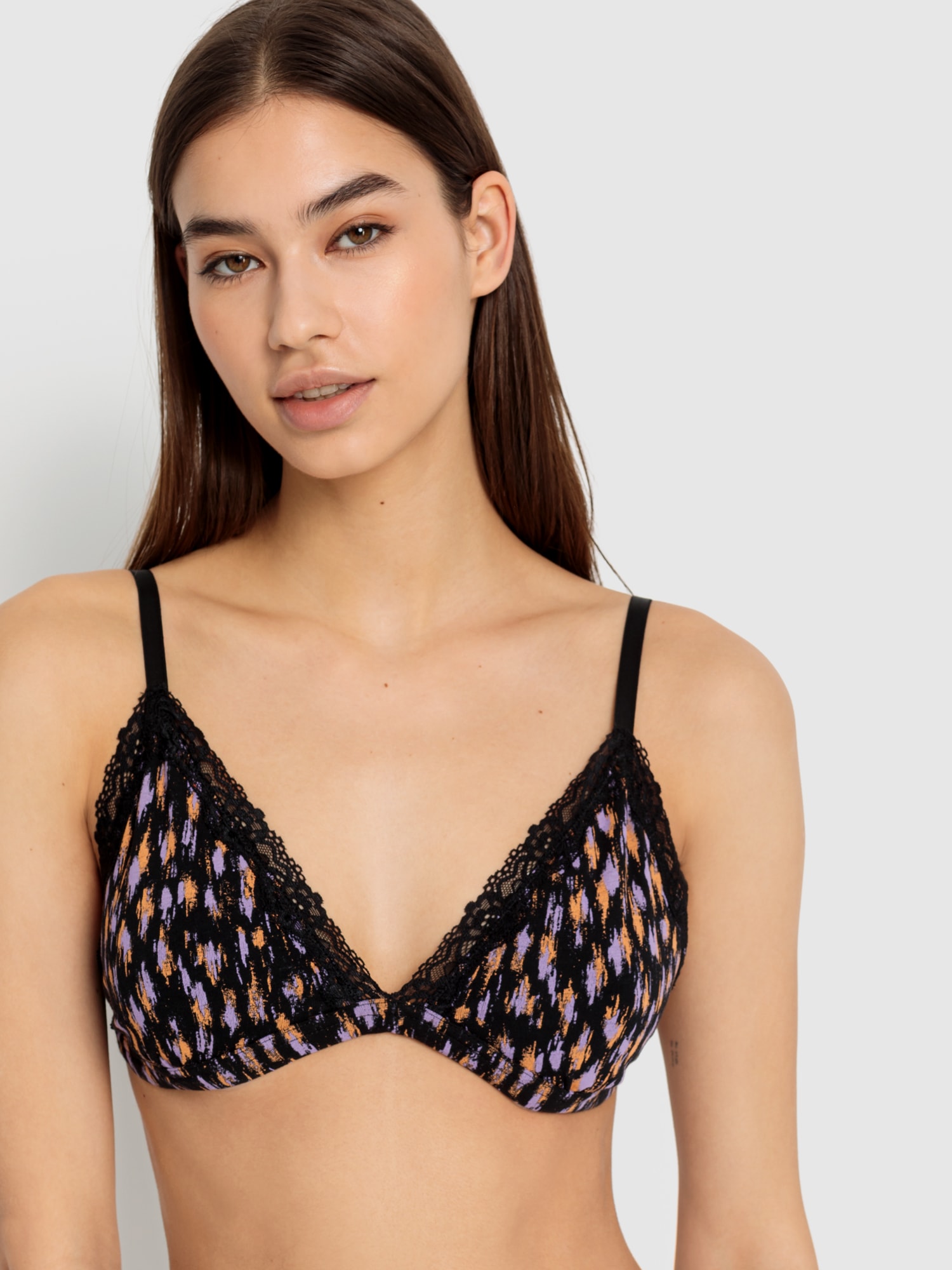 LSCN by LASCANA Bralette, mit zarter Spitzenkante LSCN by LASCANA Bralette, mit zarter Spitzenkante von LSCN by LASCANA
