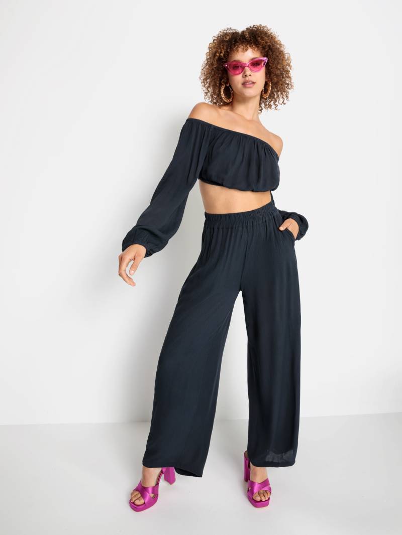 LSCN by LASCANA Carmenbluse, in verkürzter Länge von LSCN by LASCANA