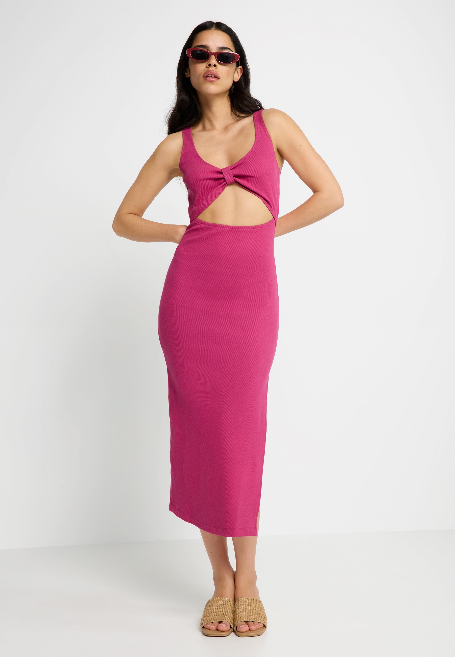 LSCN by LASCANA Midikleid, aus weicher Rippware LSCN by LASCANA Midikleid, aus weicher Rippware von LSCN by LASCANA