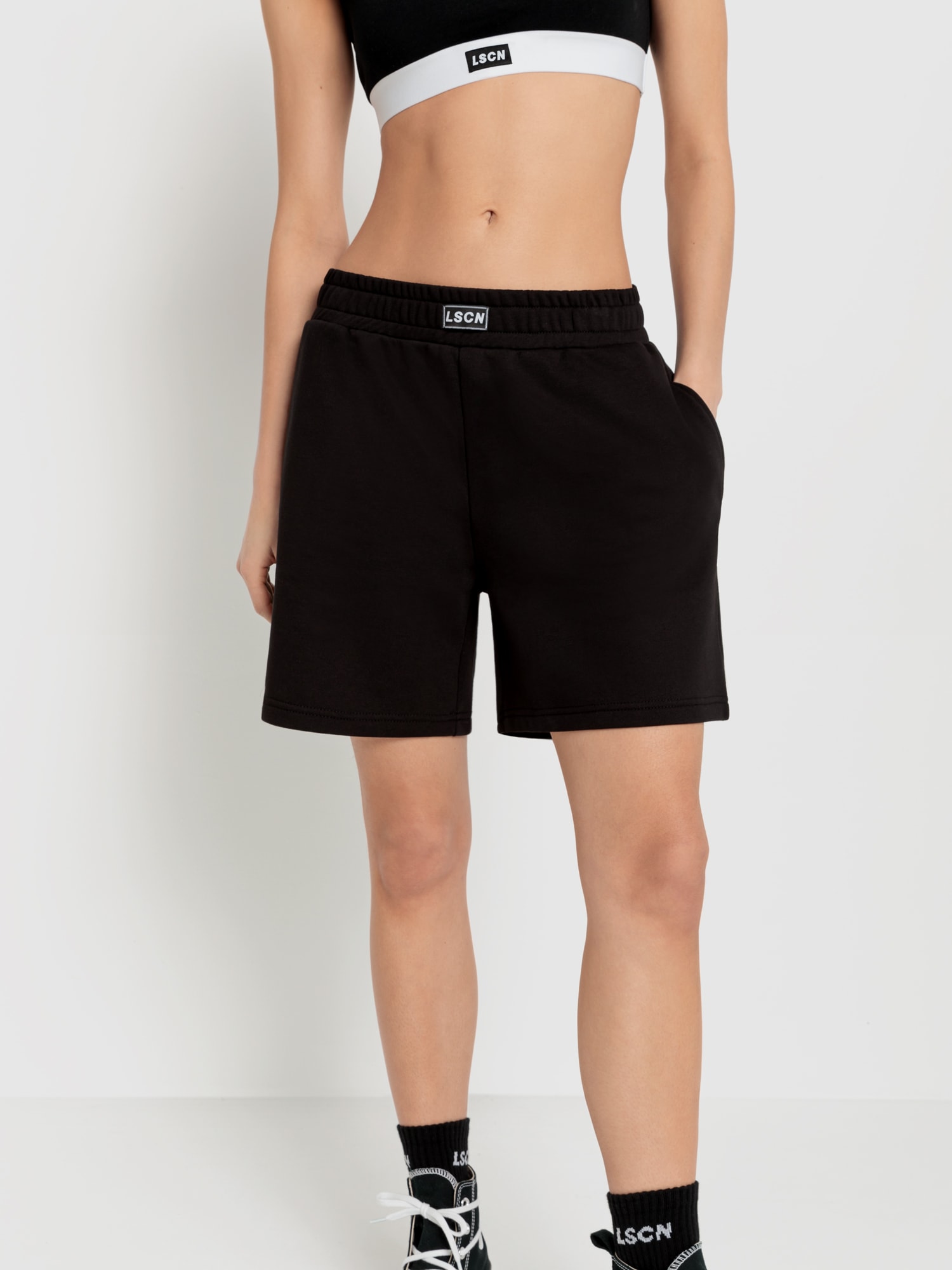 LSCN by LASCANA Sweathose, mit geripptem Hosenbund LSCN by LASCANA Sweathose, mit geripptem Hosenbund von LSCN by LASCANA